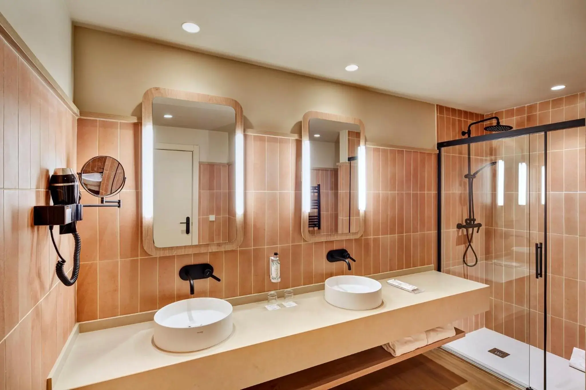 Bathroom in Sercotel Pozuelo Bathroom in Sercotel Pozuelo