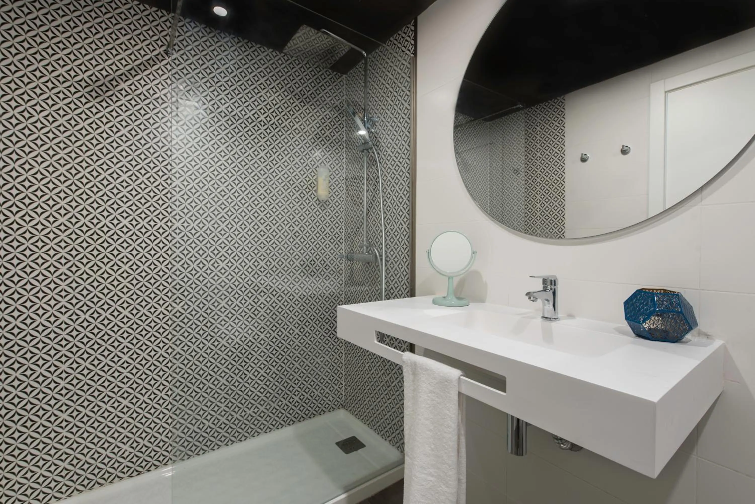 Bathroom in Aparthotel Vibra Mogambo - Adults only