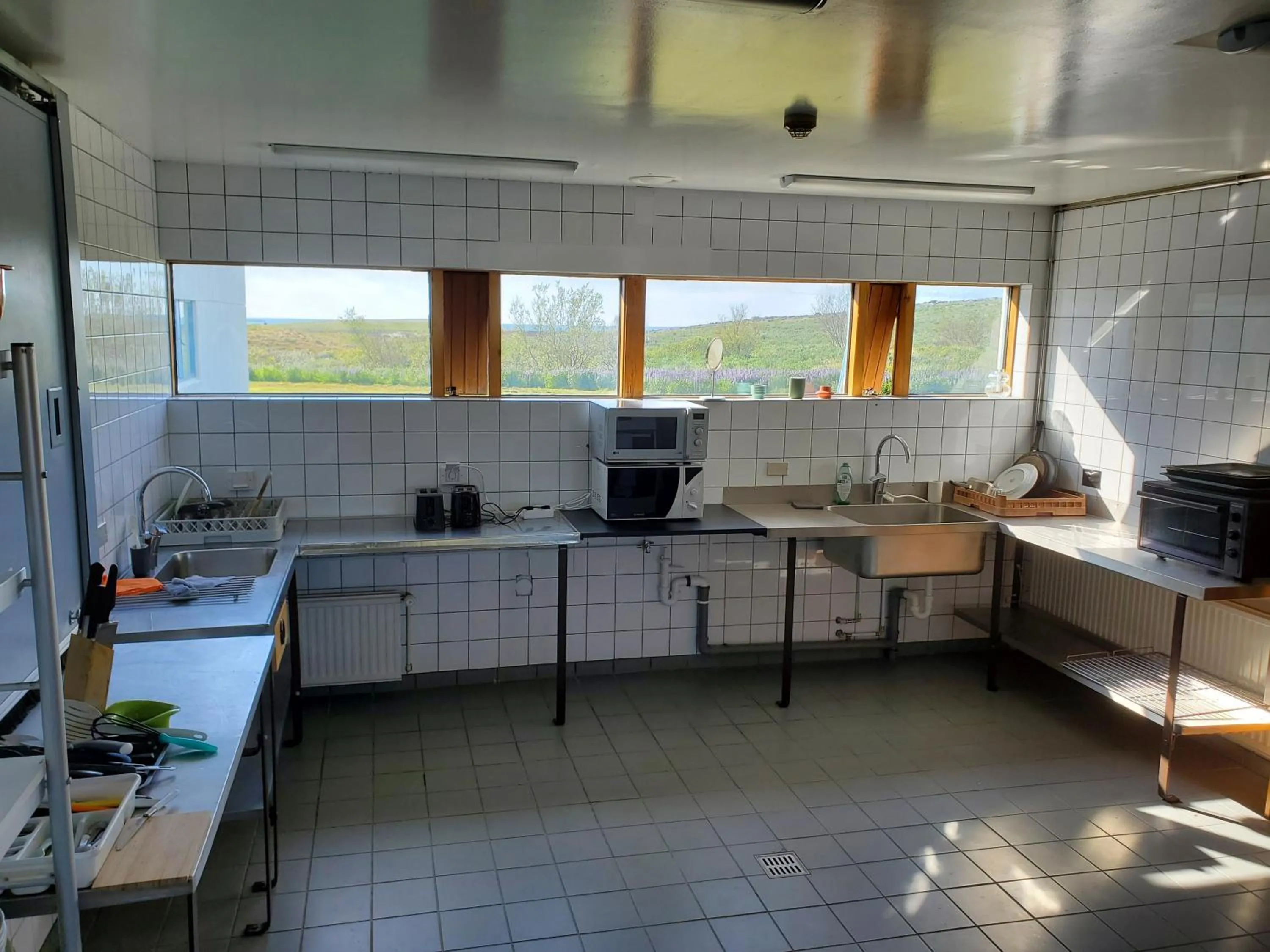 Kitchen or kitchenette in Víðines Guesthouse