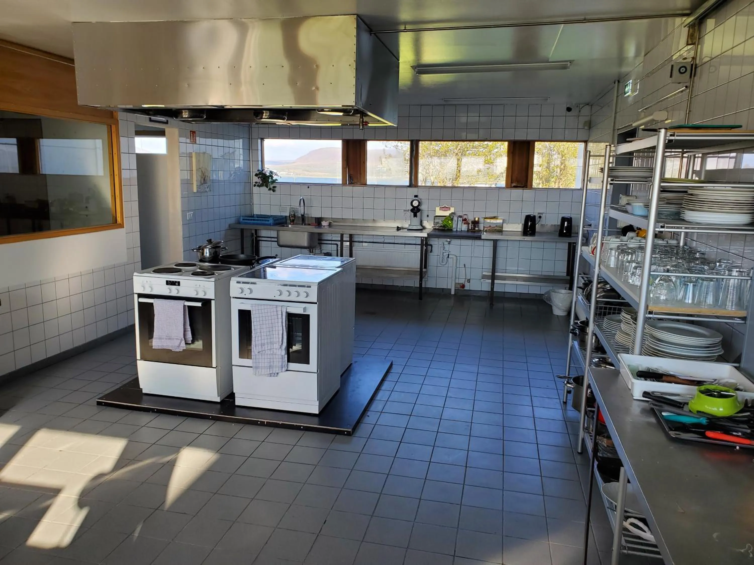 Kitchen or kitchenette in Víðines Guesthouse