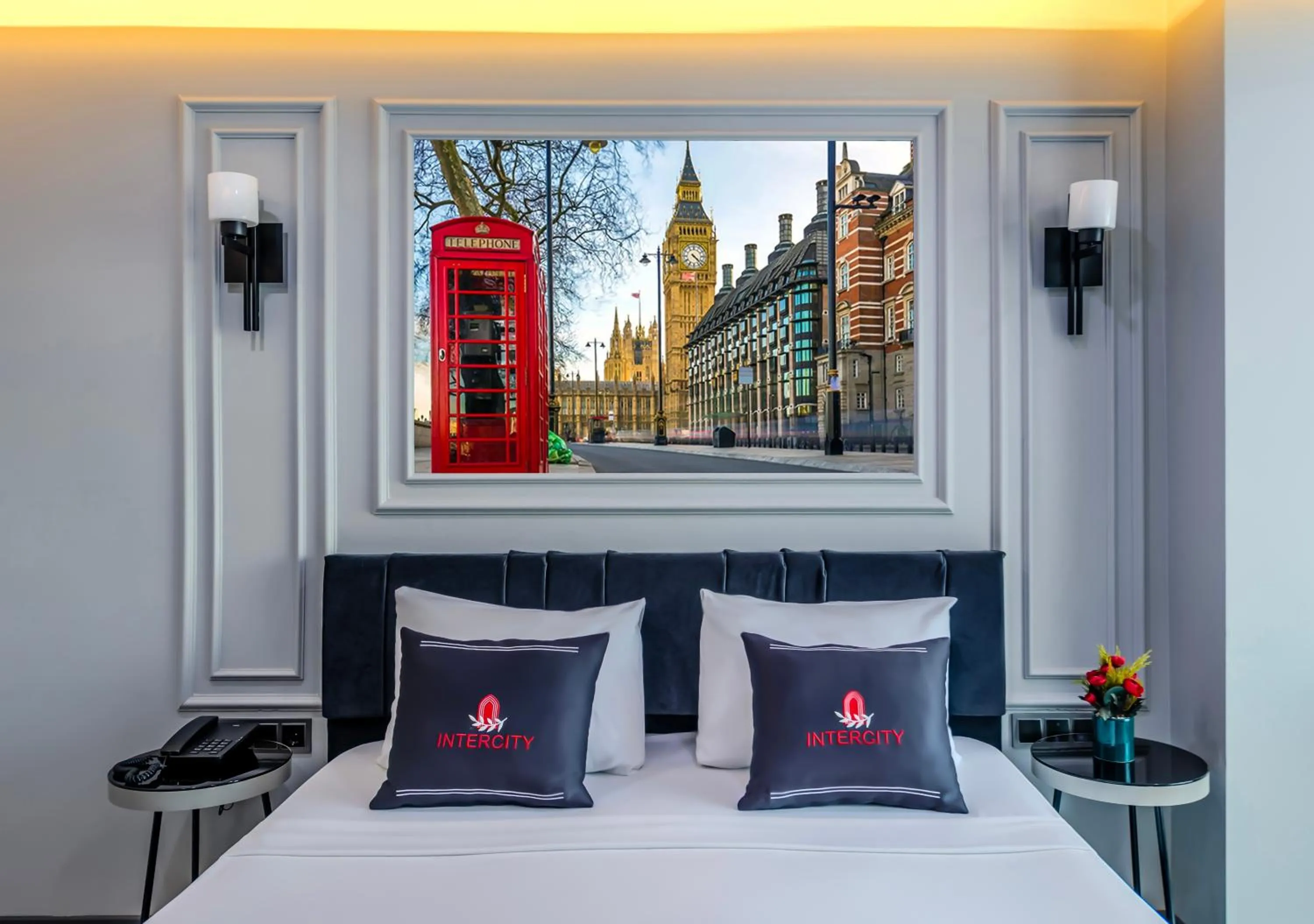 Photo of the whole room, Bed in Intercity Hotel Istanbul Airport