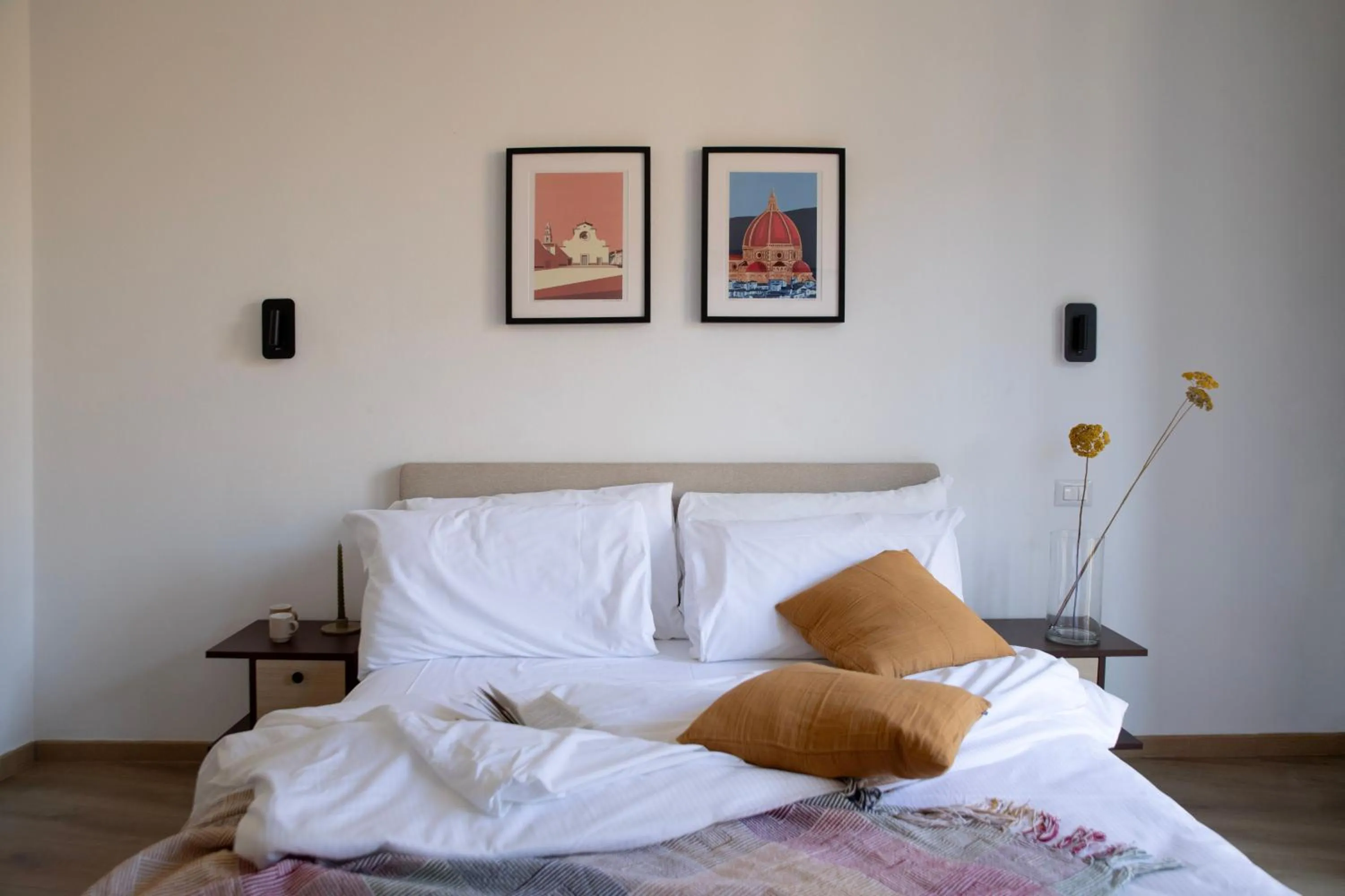 Bed in Bob W Florence Ponte Vecchio