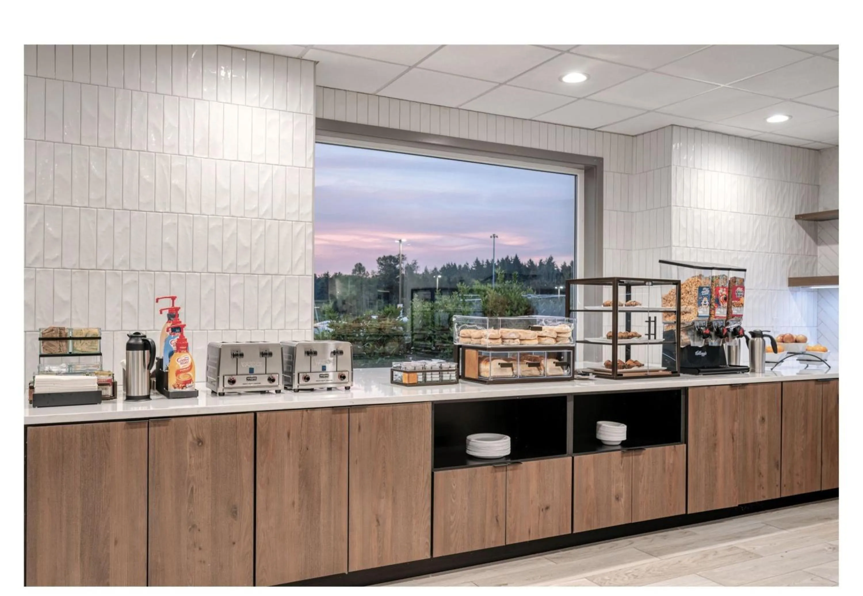 Breakfast in Staybridge Suites Federal Way - Seattle South by IHG