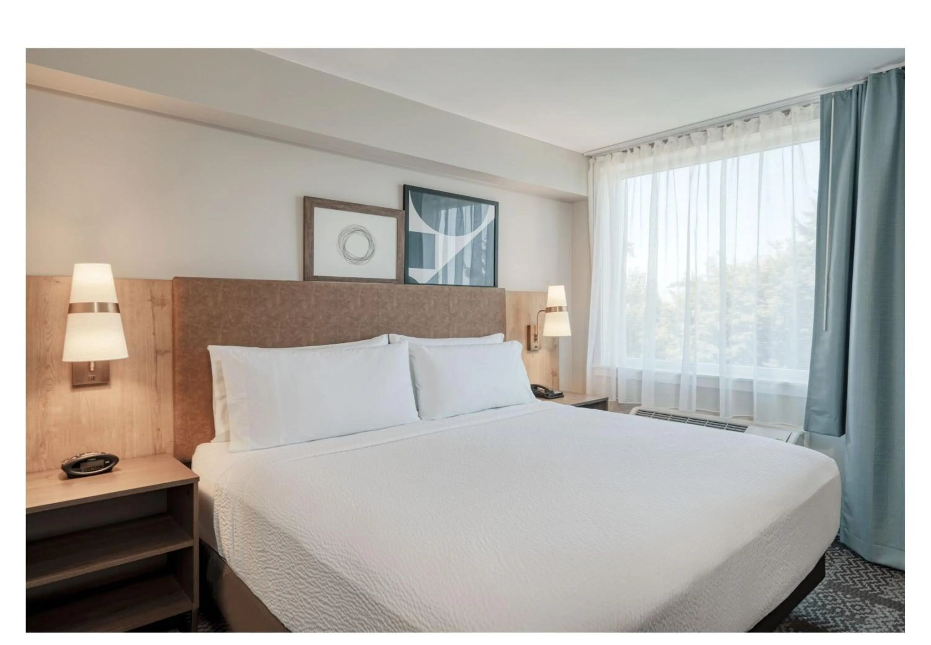 Photo of the whole room, Bed in Staybridge Suites Federal Way - Seattle South by IHG