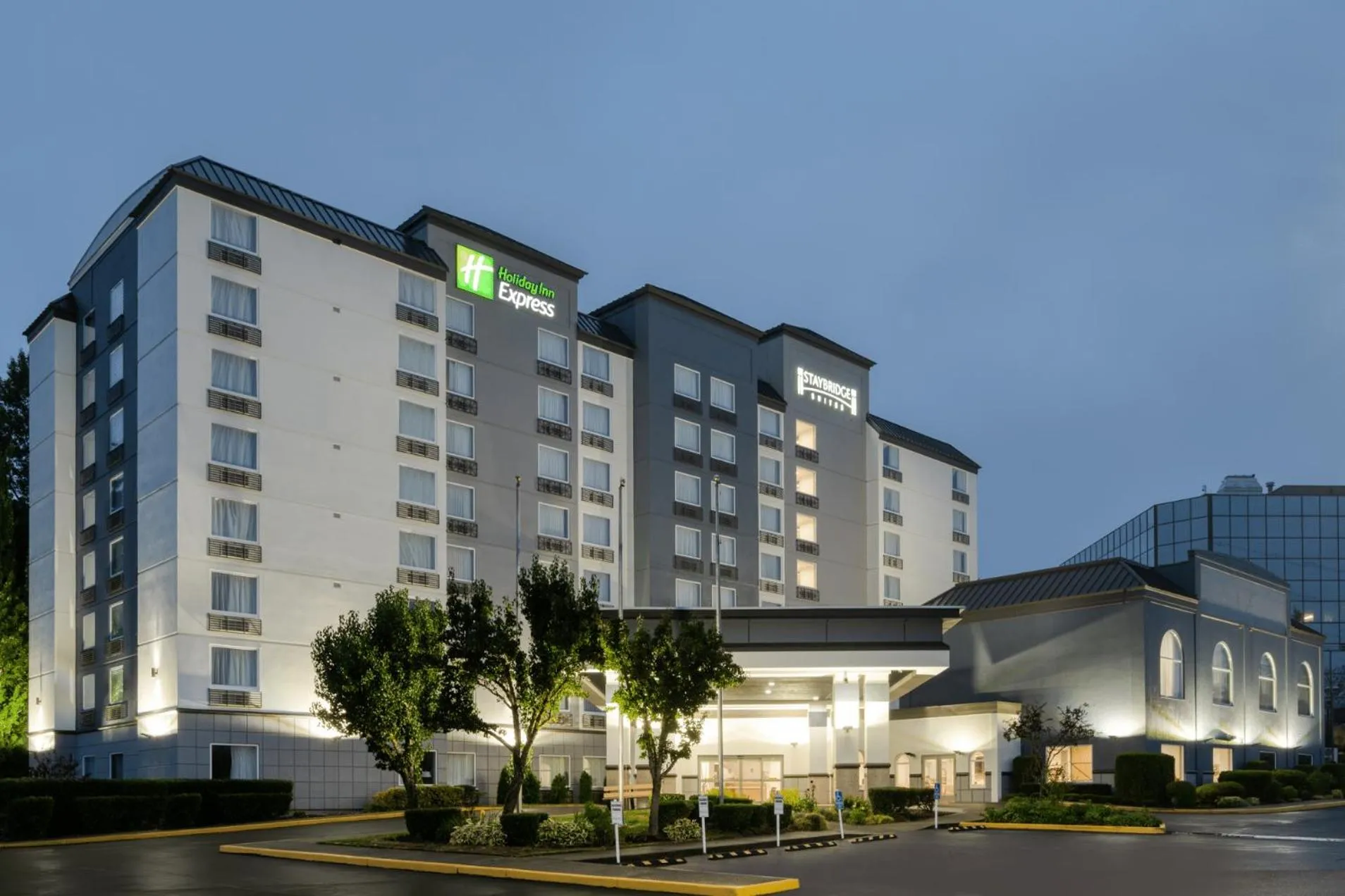 Property building in Staybridge Suites Federal Way - Seattle South by IHG