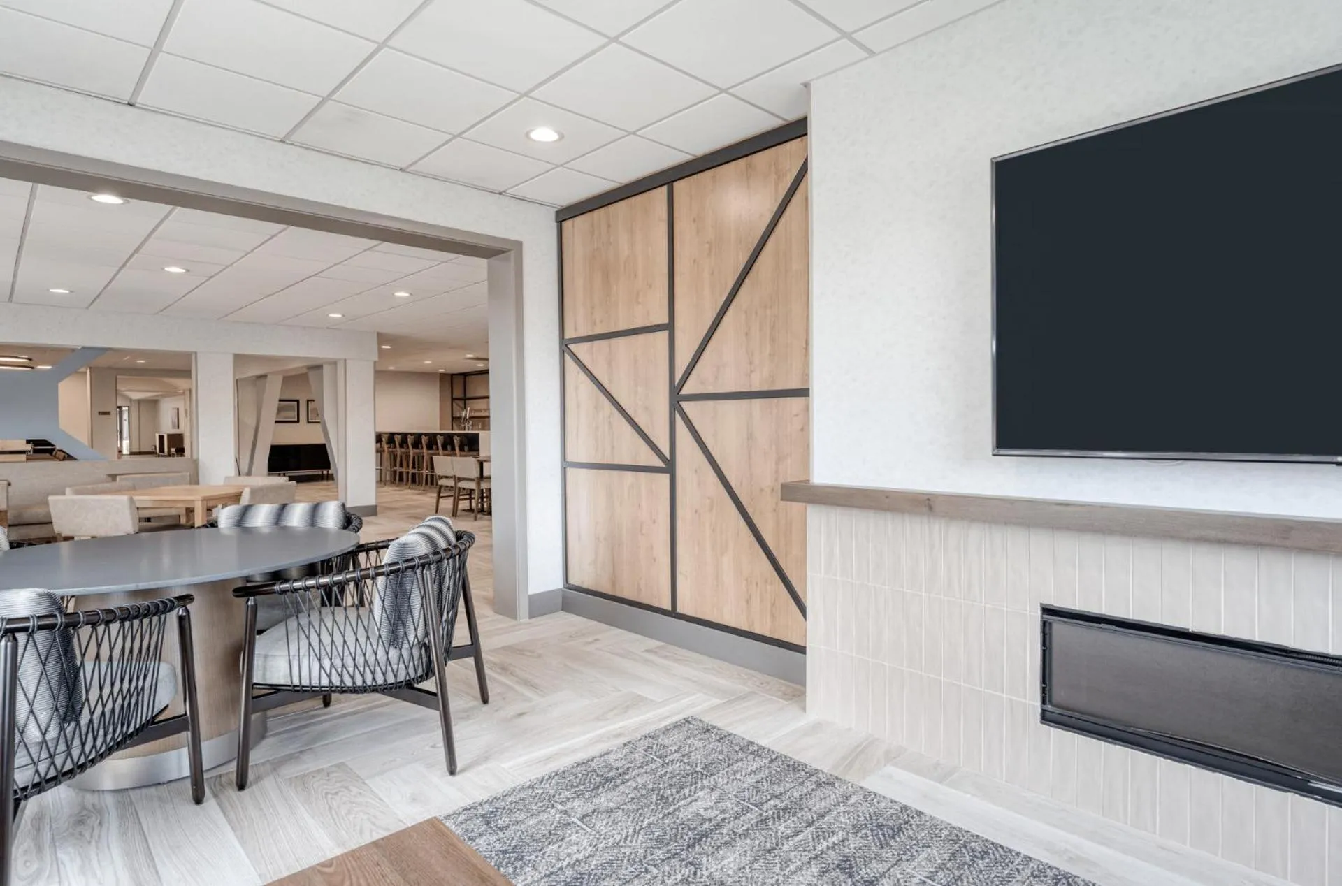 Game Room in Staybridge Suites Federal Way - Seattle South by IHG