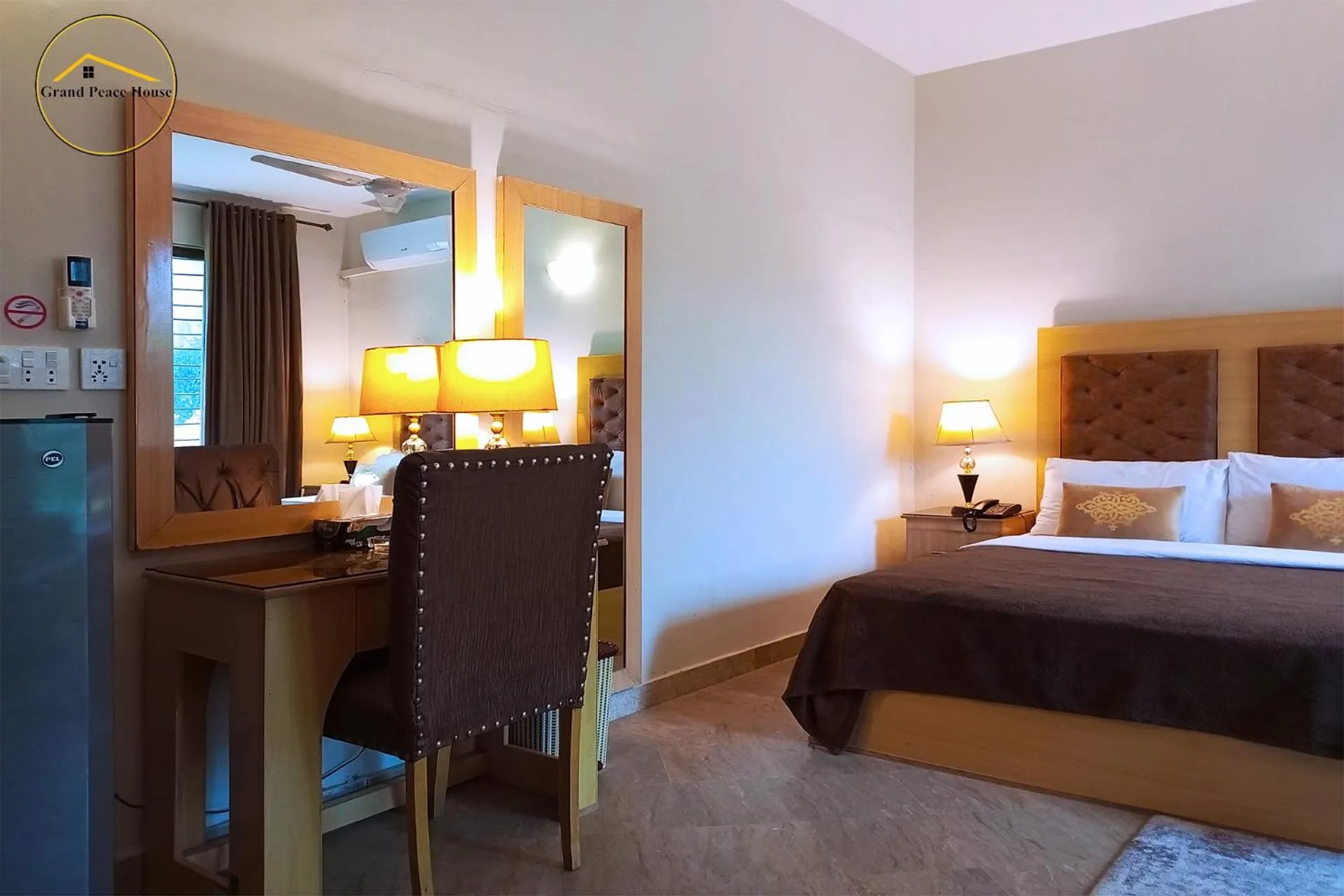 Bed in Grand Peace House II