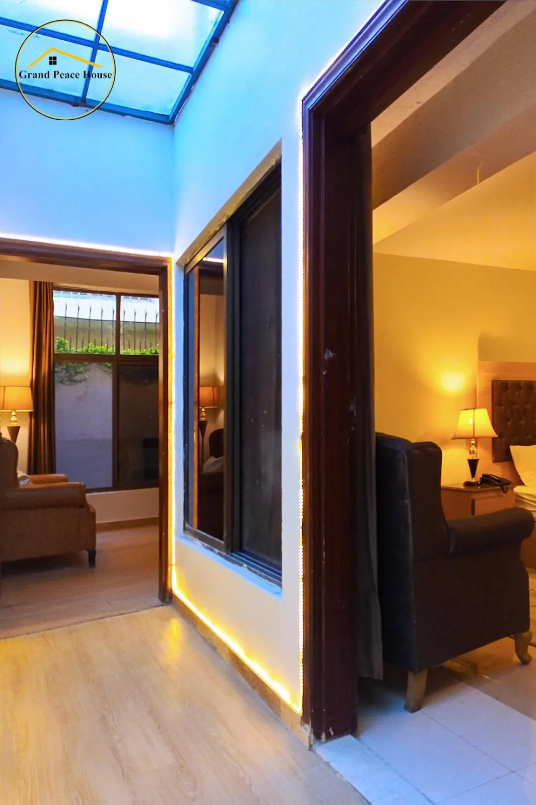 Bed in Grand Peace House II