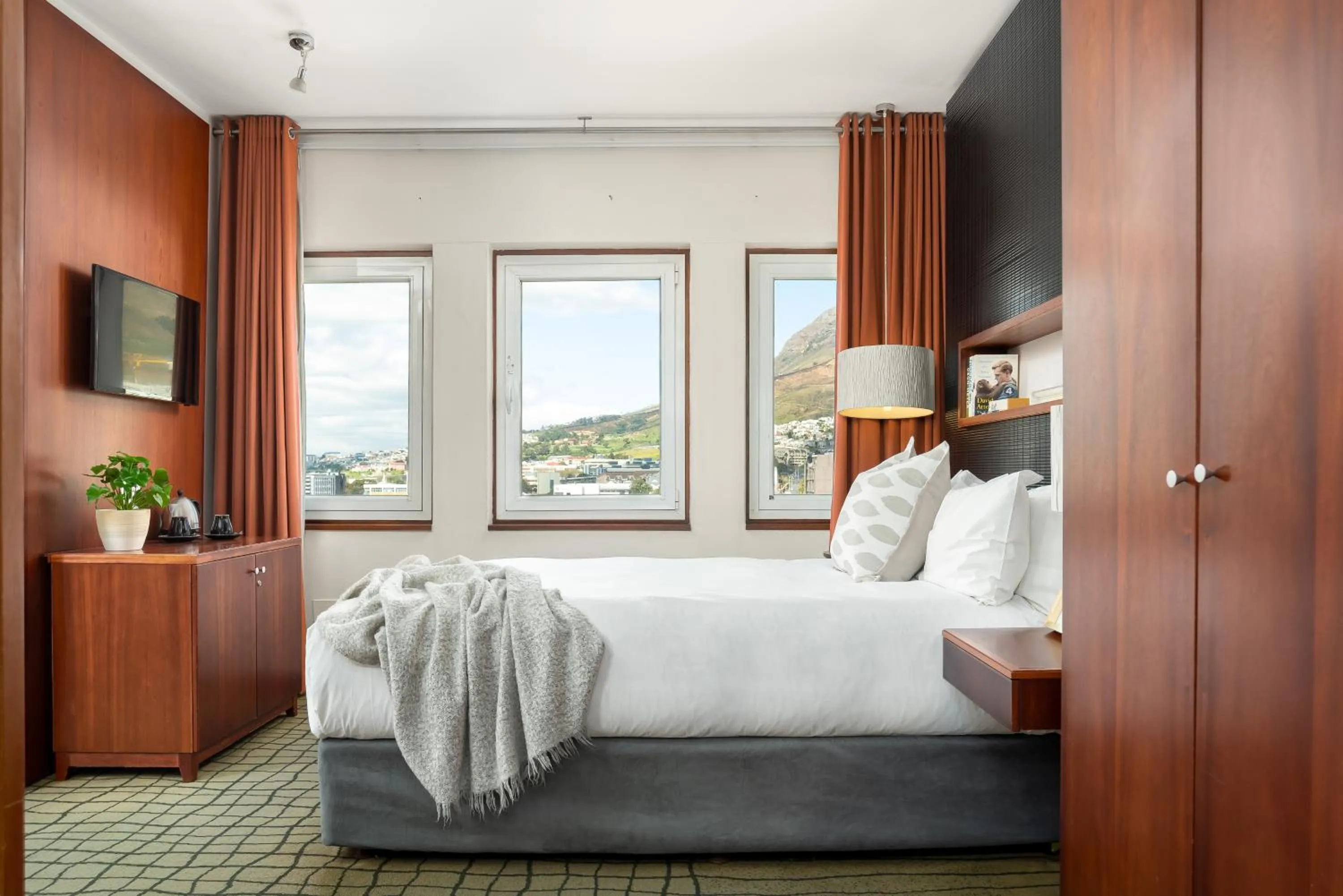 Bed in Neighbourgood East City