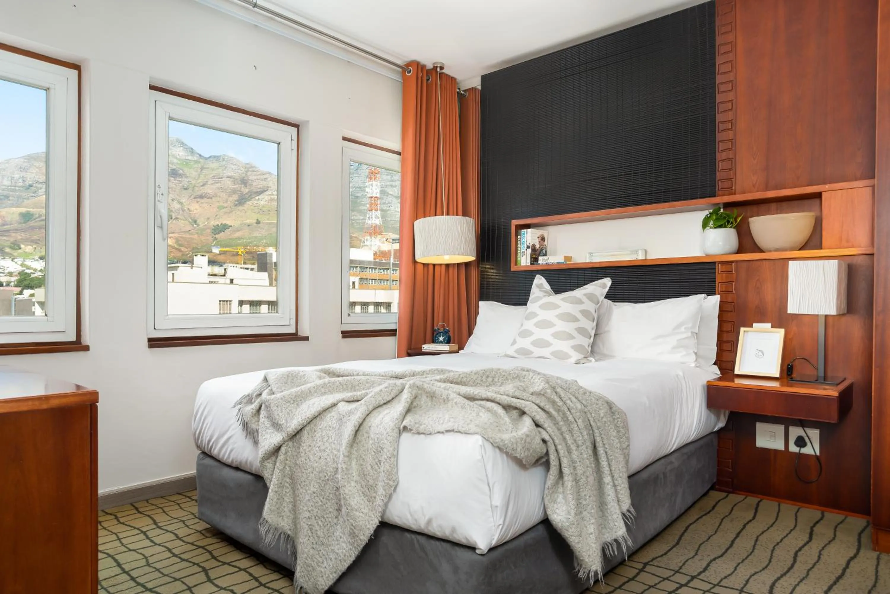 Bed in Neighbourgood East City