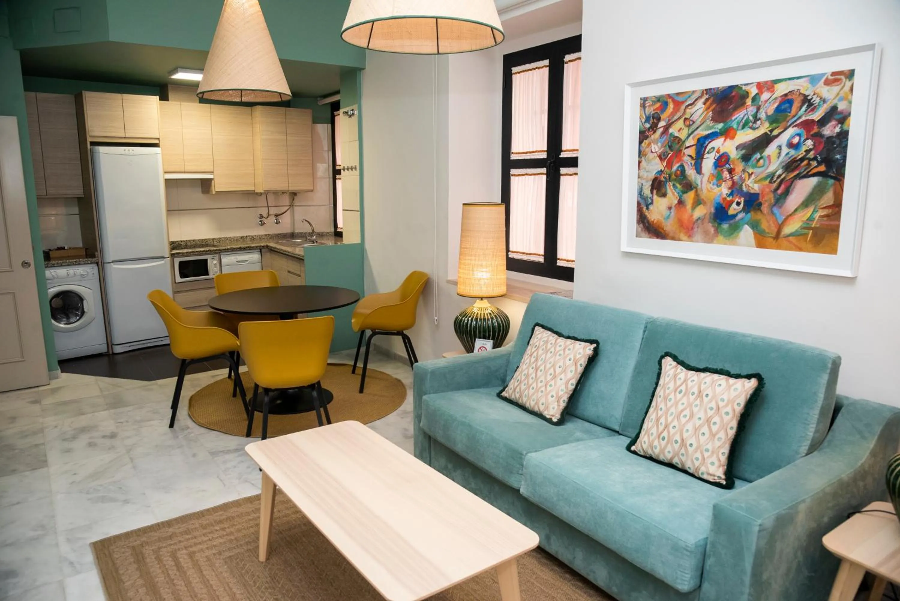 Kitchen or kitchenette in Smartr Sevilla Las Dueñas