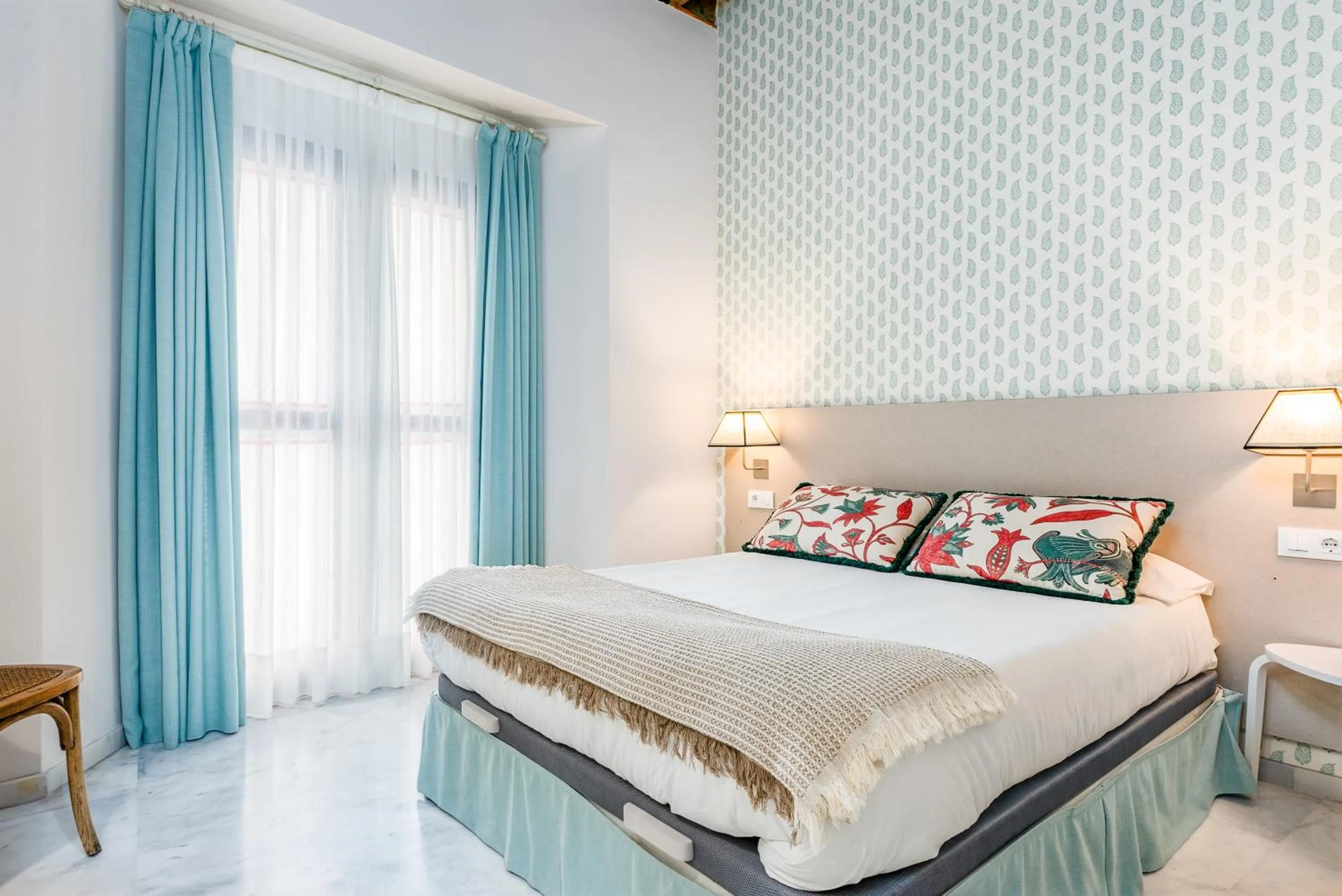 Bed in Smartr Sevilla Las Dueñas