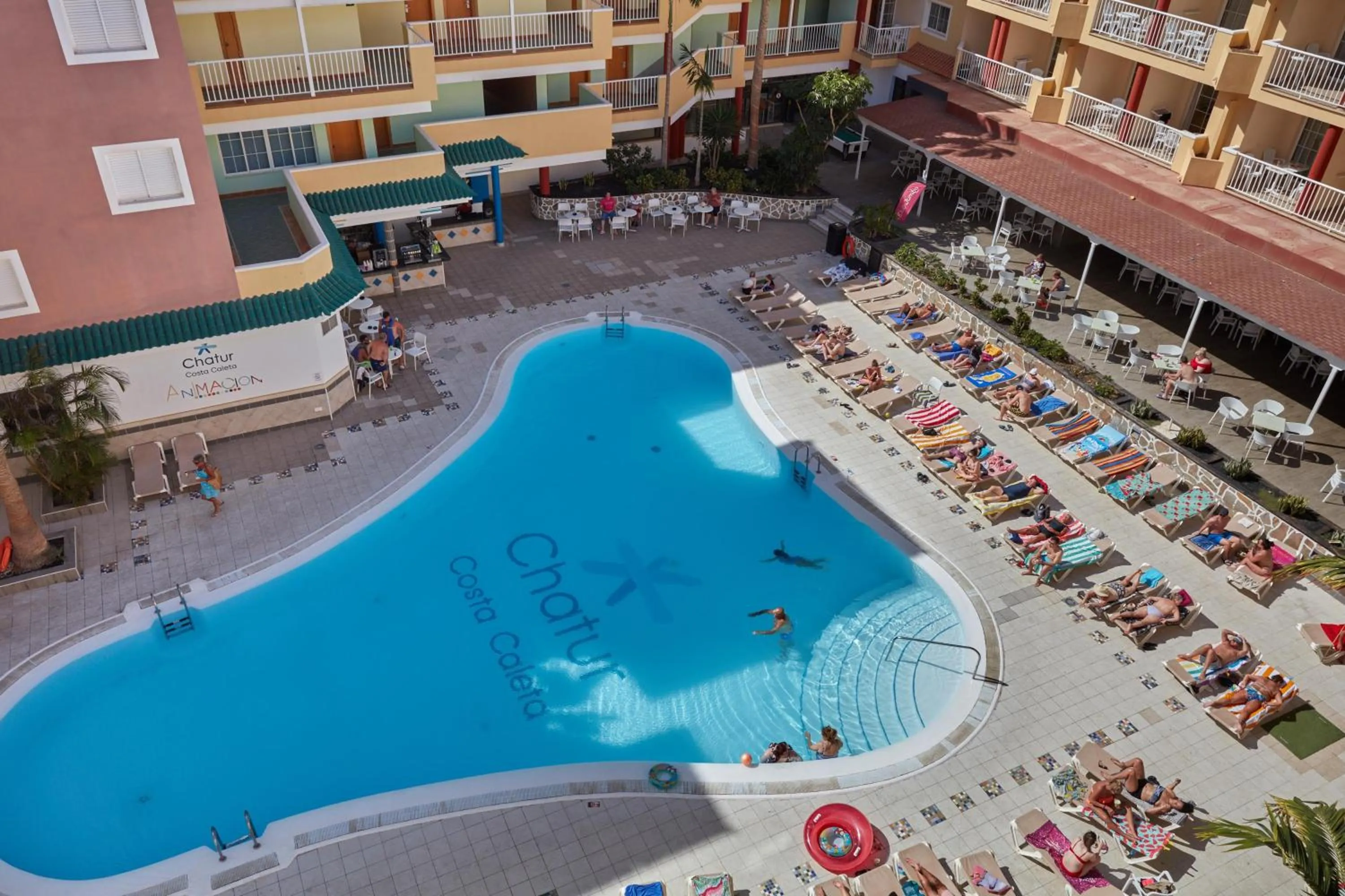 Swimming pool in Hotel Chatur Costa Caleta