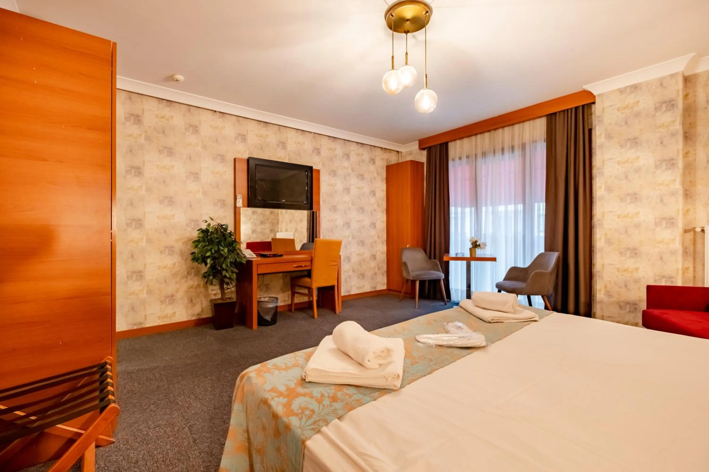 TV and multimedia, Bed in My Palace Residance