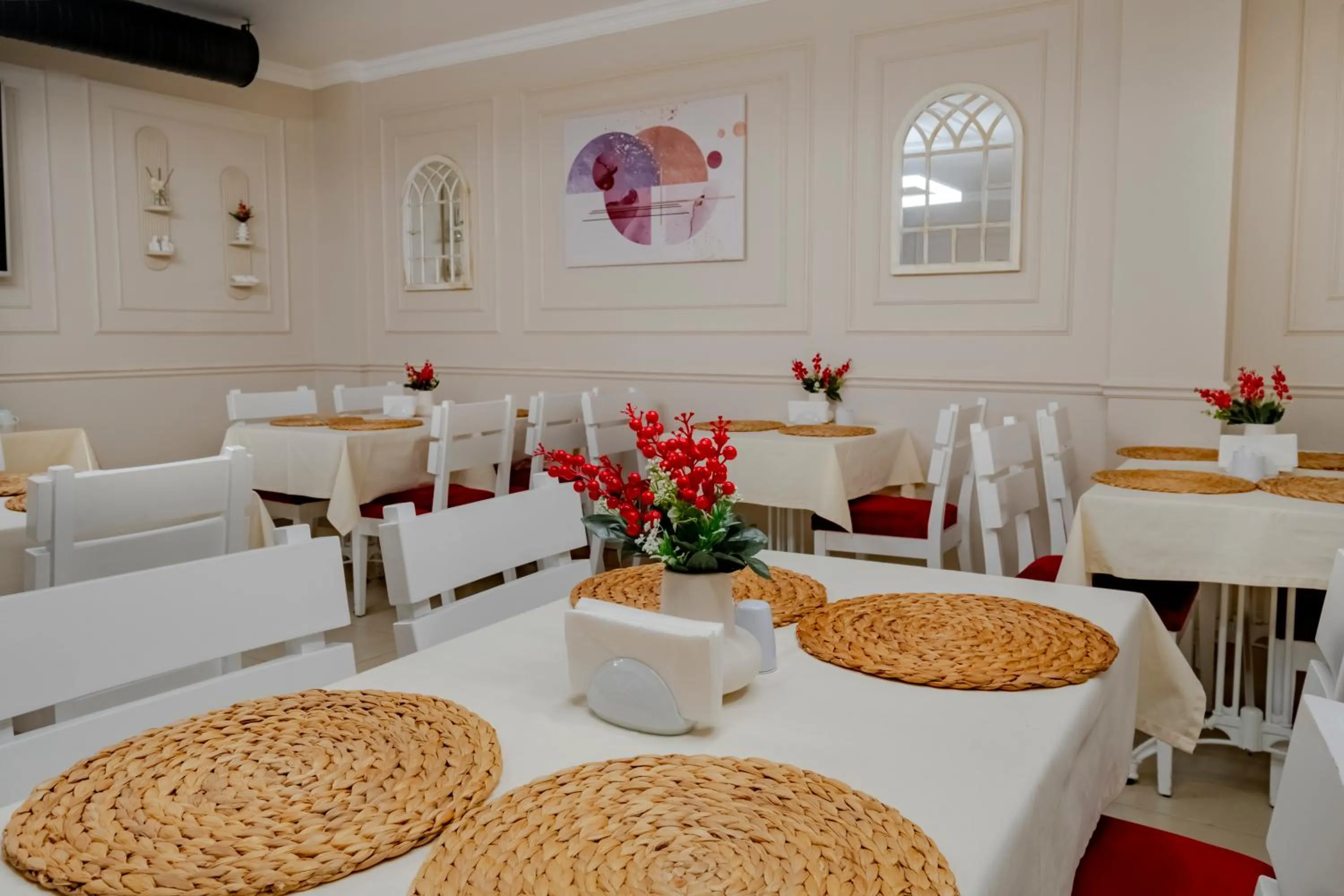 Restaurant/places to eat in My Palace Residance