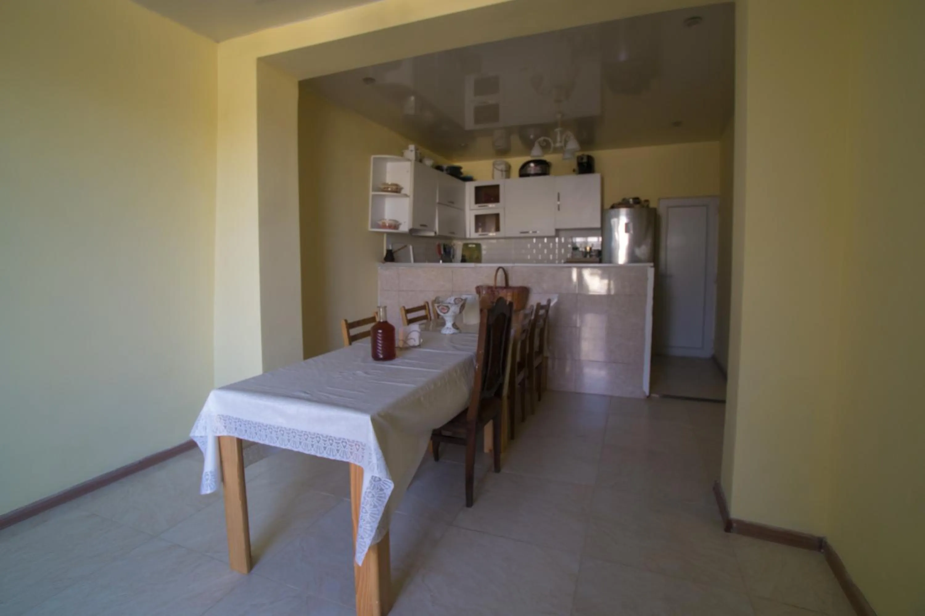 Communal kitchen in Bagrat Guest House