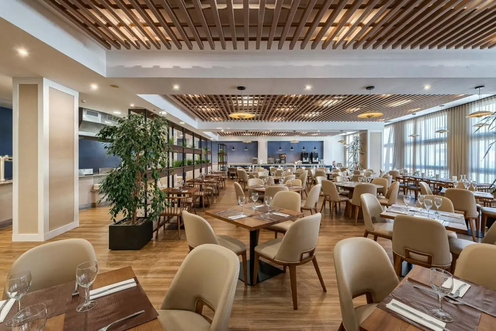 Restaurant/places to eat in Bahía Almuñecar Restaurant/places to eat in Bahía Almuñecar