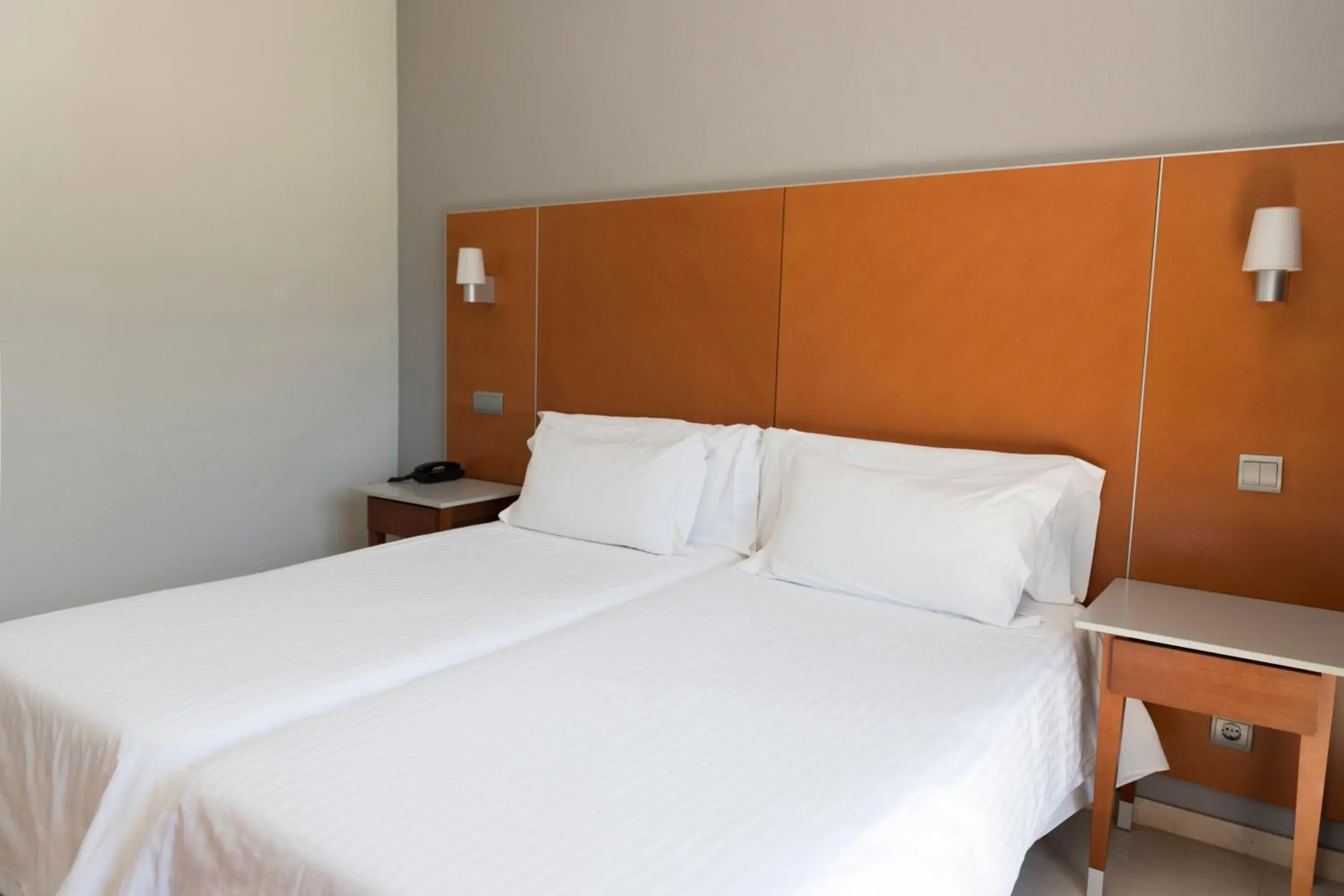 Bedroom, Bed in Hotel El Palmeral Bedroom, Bed in Hotel El Palmeral