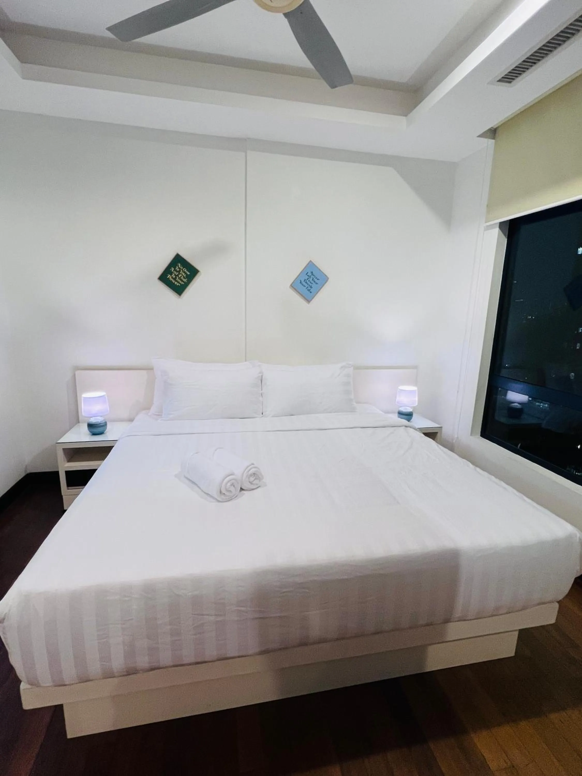 Bed in CozyHome Suites @ Casa Residency