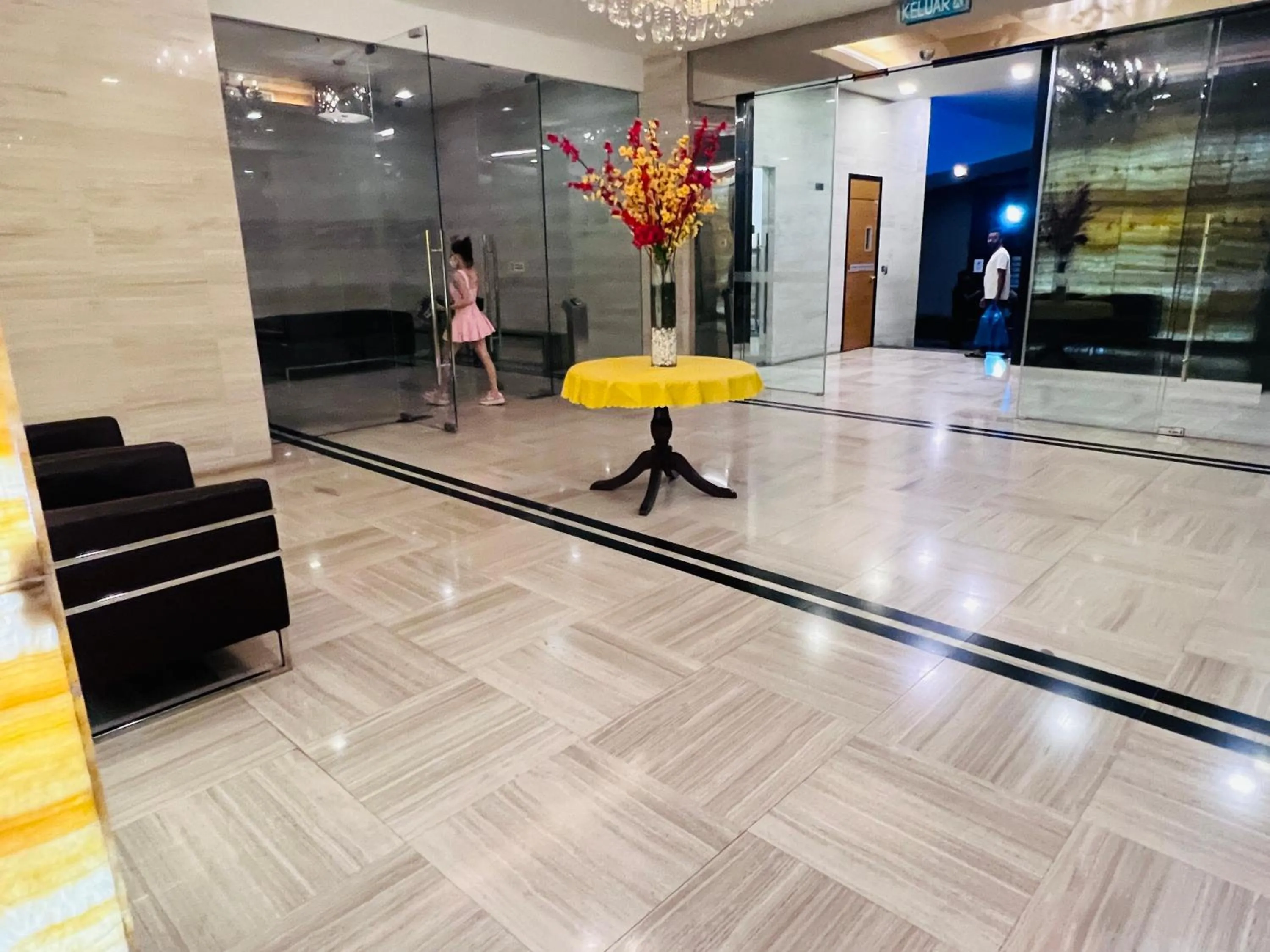 CozyHome Suites @ Casa Residency