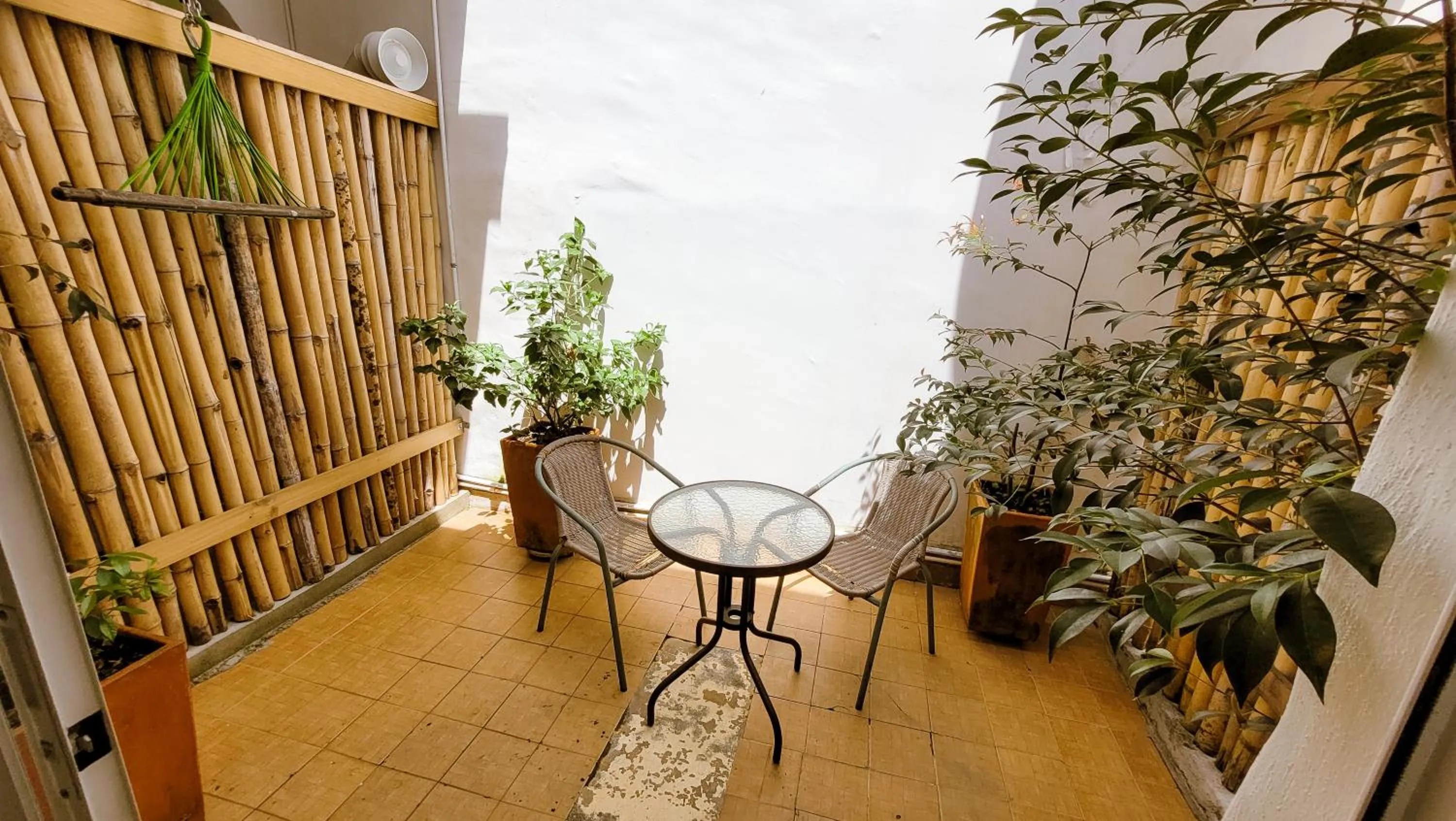 Balcony/Terrace in Tuki Hostel & Lounge