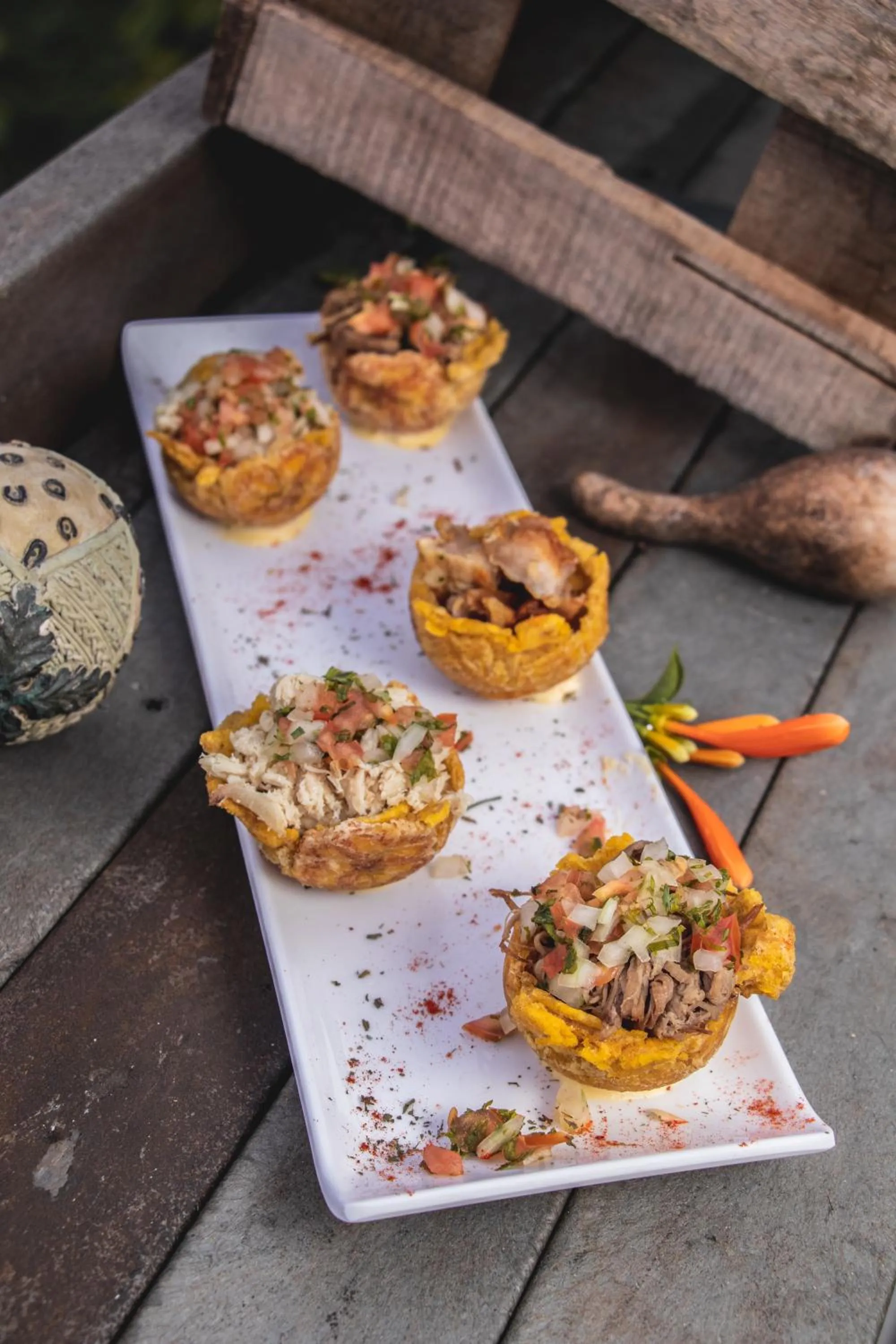 Restaurant/places to eat in Tuki Hostel & Lounge