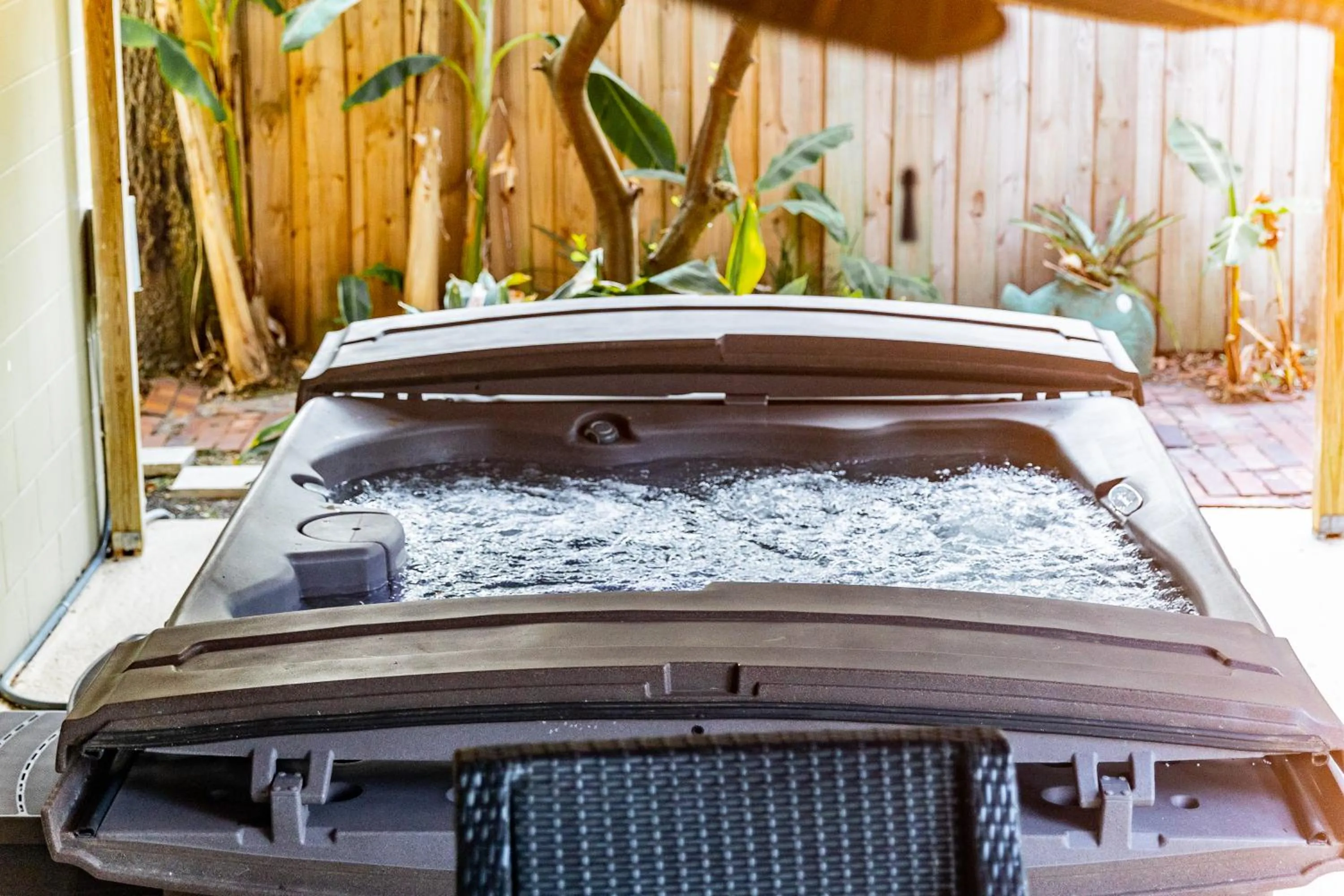 Hot Tub in Pool & Hot Tub Home w Game Room! 1 Mile to Beach!