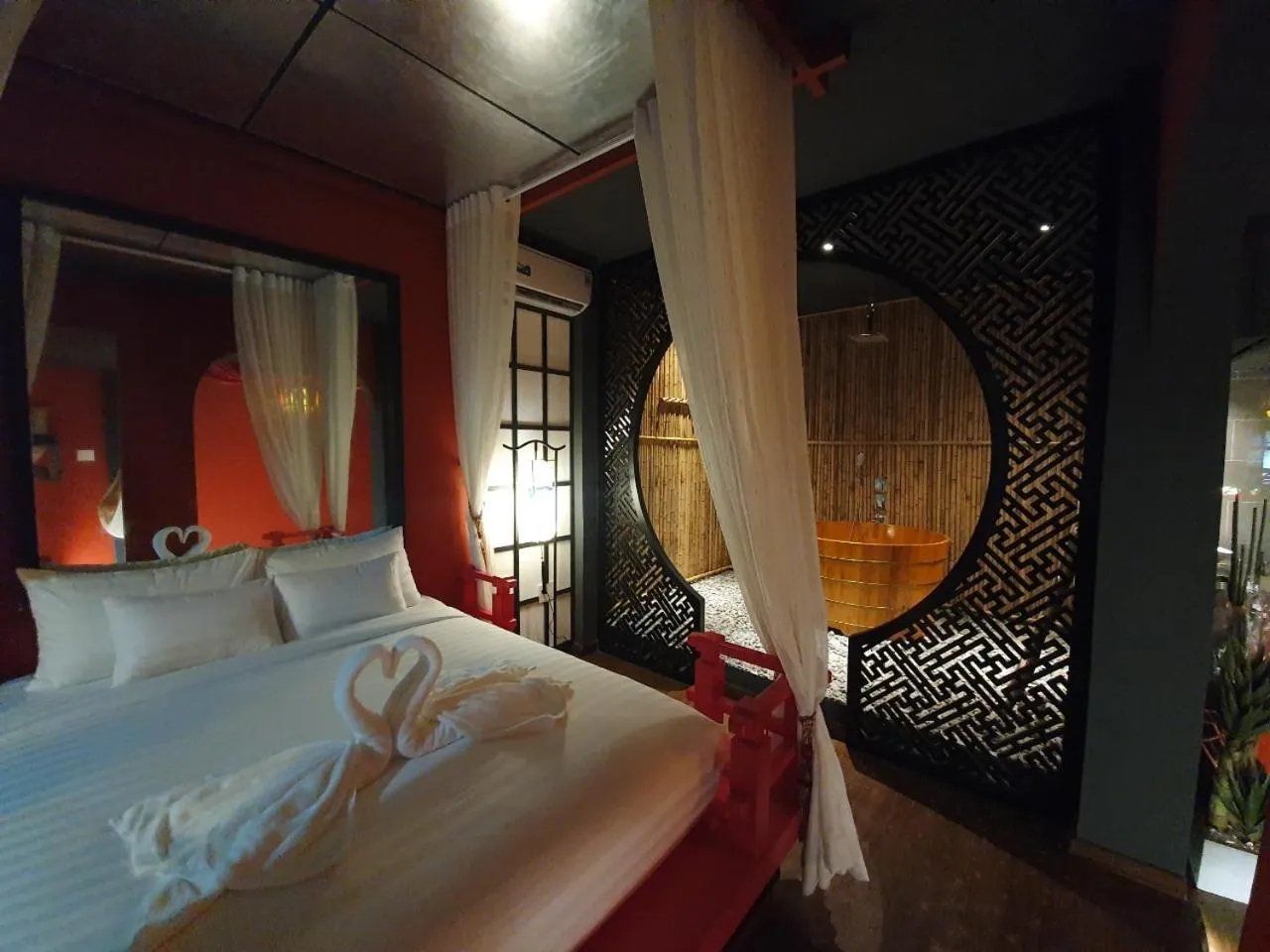 Bedroom, Bed in Language Exchange Hotel 3