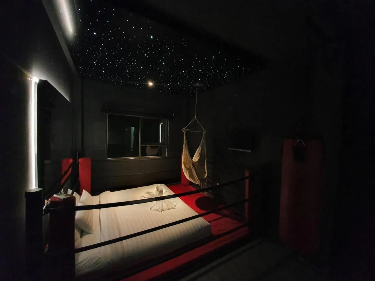 Bed in Language Exchange Hotel 3