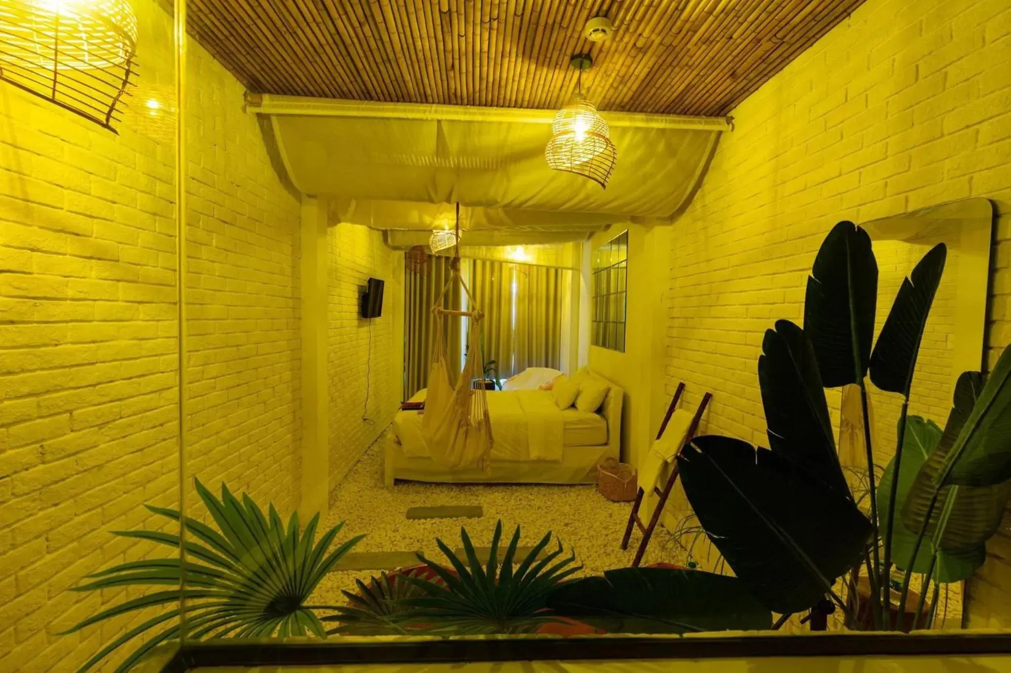 Property building in Language Exchange Hotel 3 Property building in Language Exchange Hotel 3