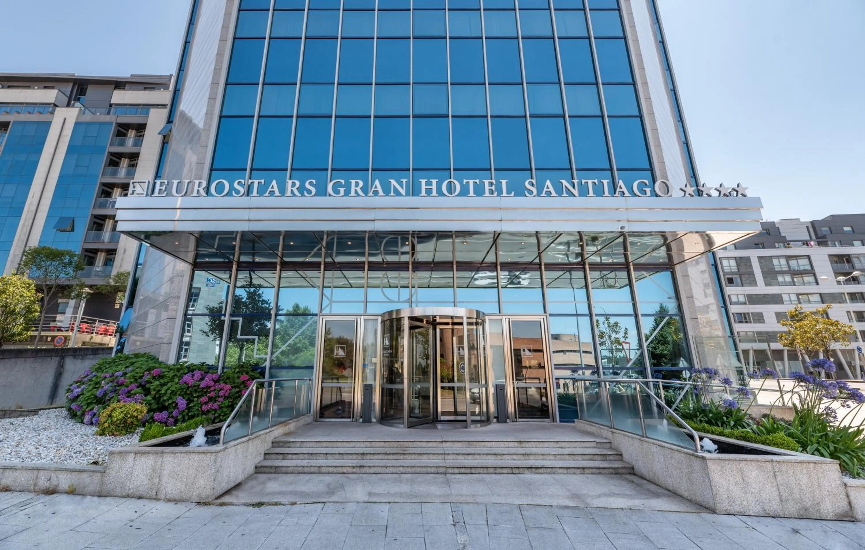 Facade/entrance in Eurostars Gran Hotel Santiago