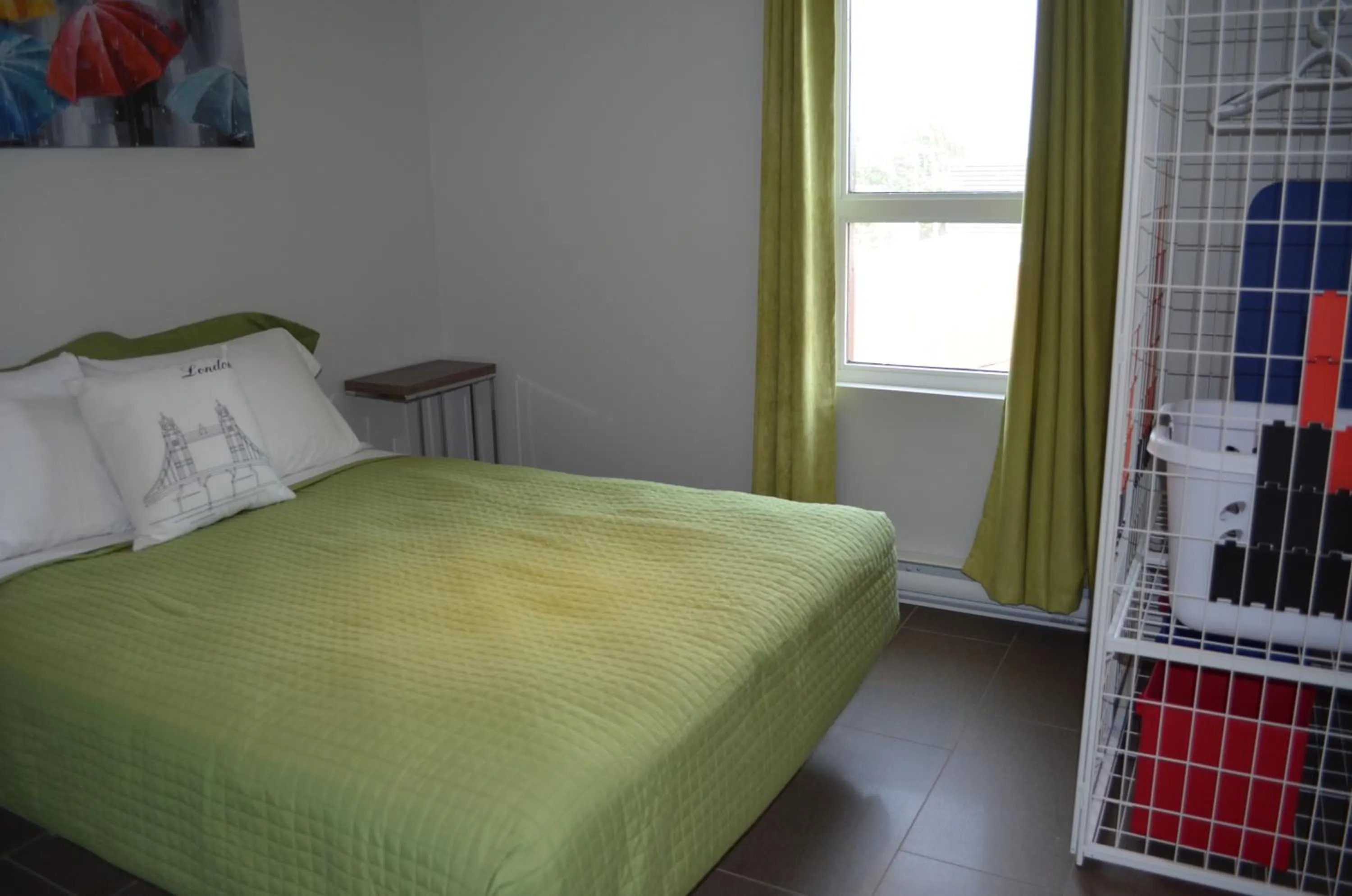 Bedroom, Bed in Le Chic-Urbain