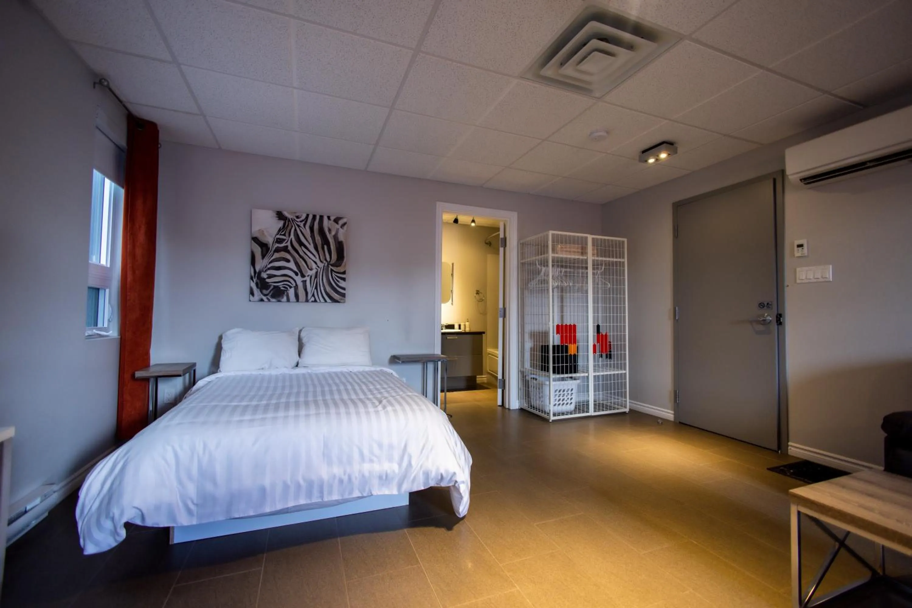 Bedroom, Bed in Le Chic-Urbain