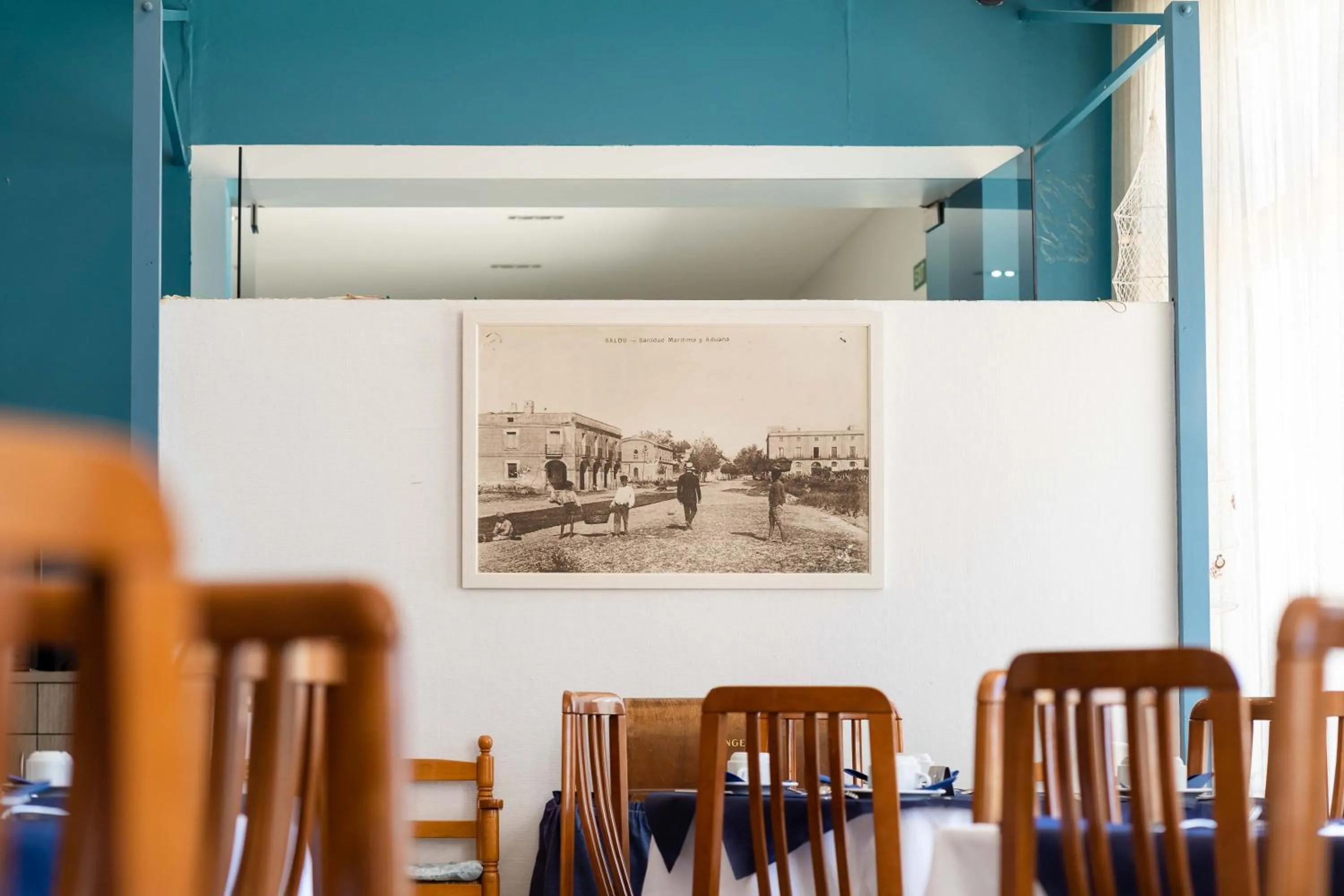 Restaurant/places to eat in Hotel Planas