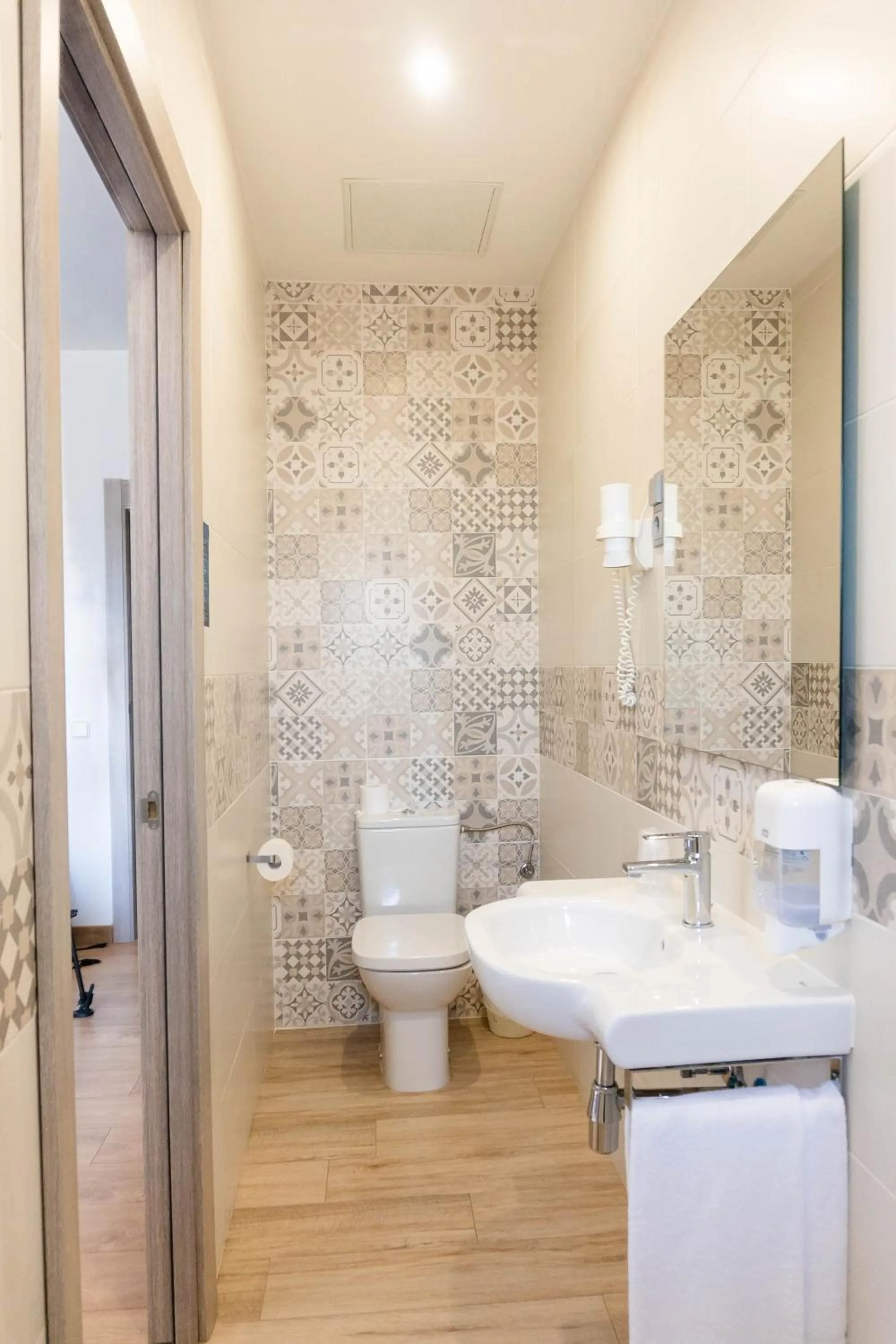 Bathroom in Hotel Planas