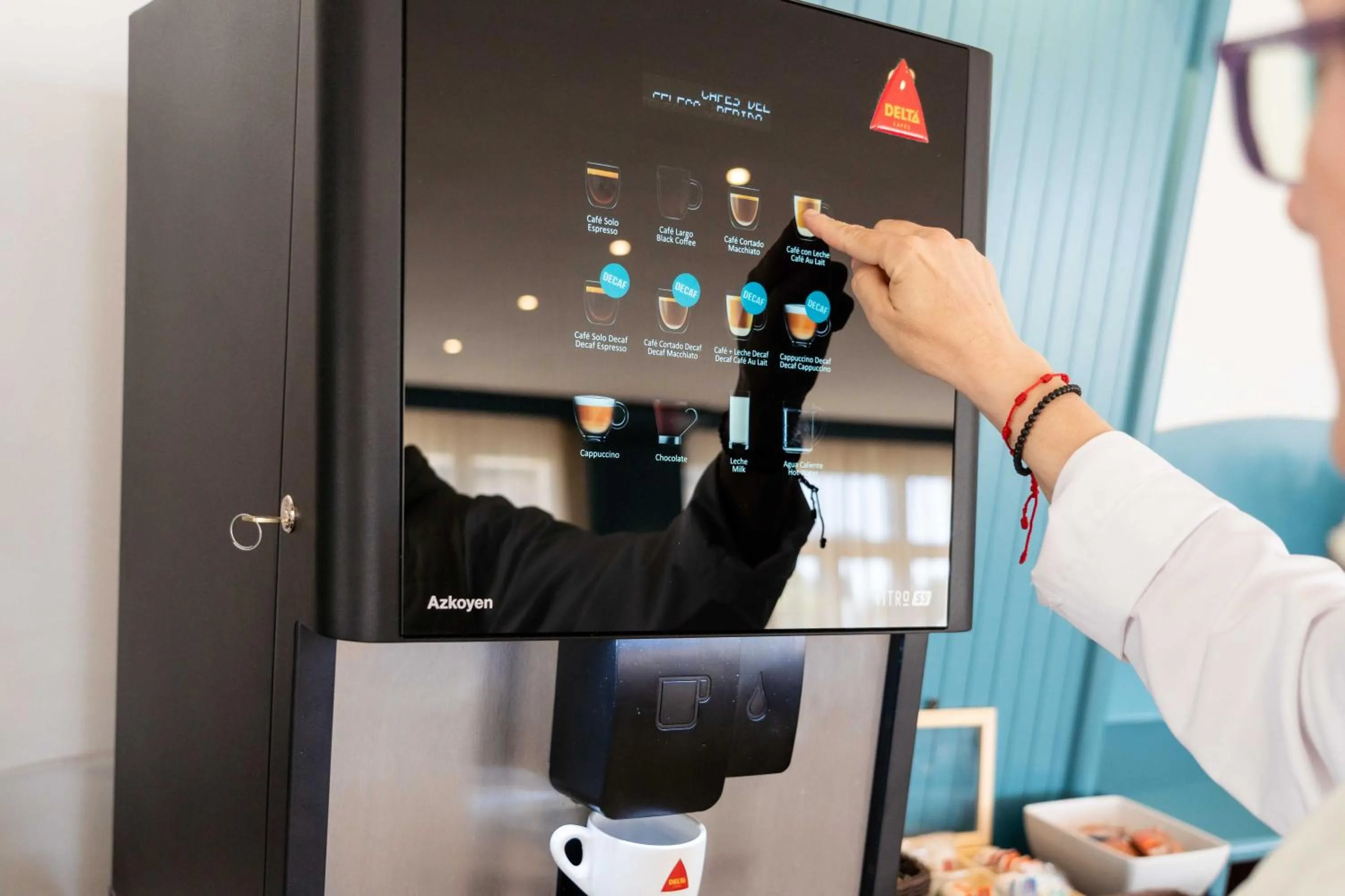 Buffet breakfast in Hotel Planas