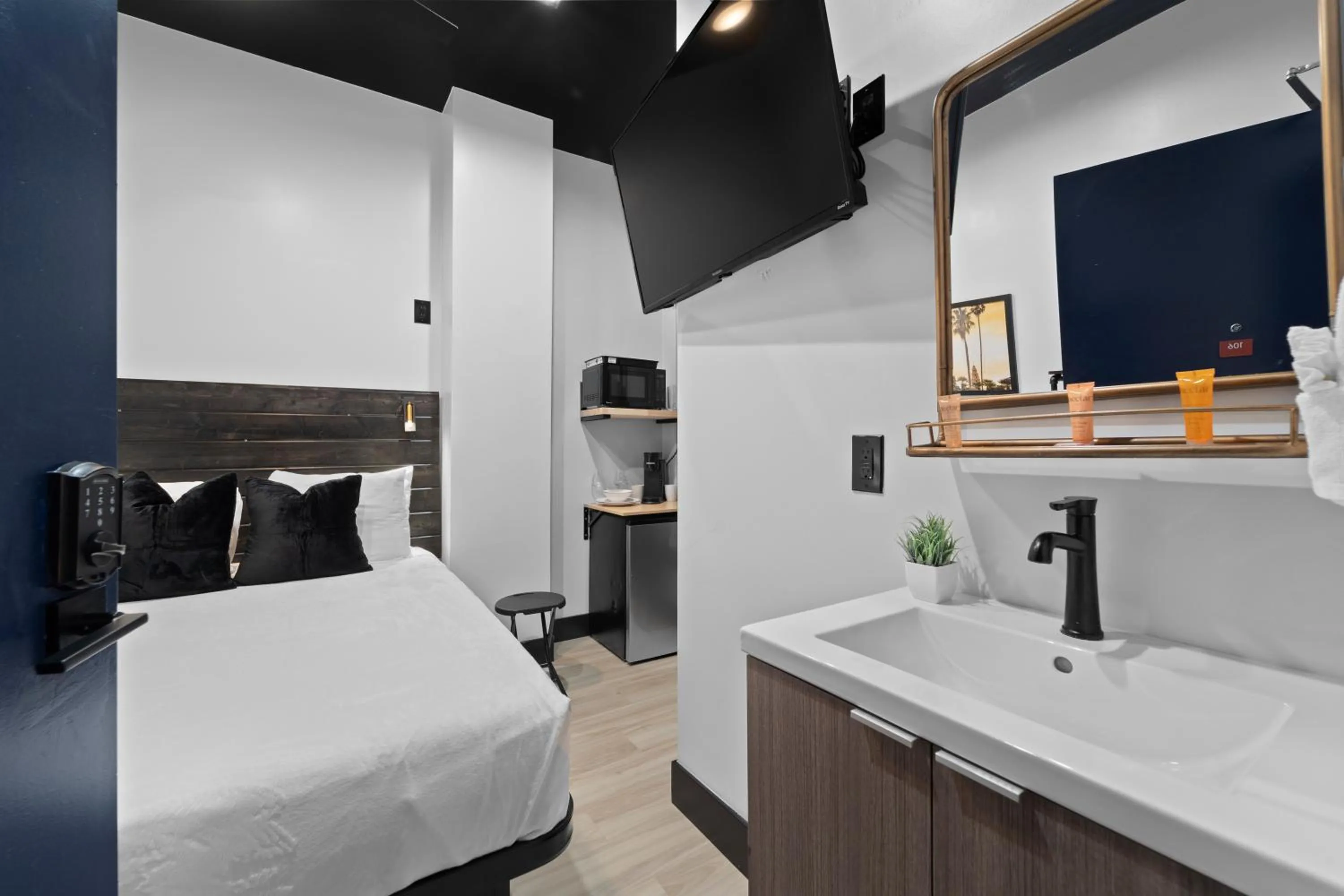 Balboa Park Hotel in Downtown Little Italy