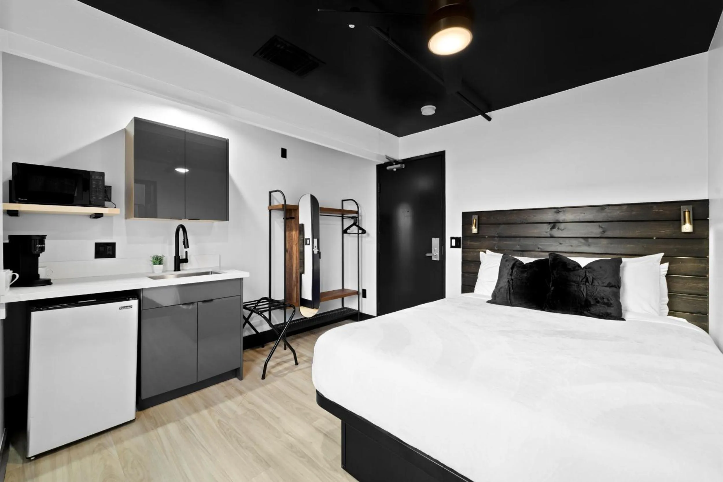 Balboa Park Hotel in Downtown Little Italy