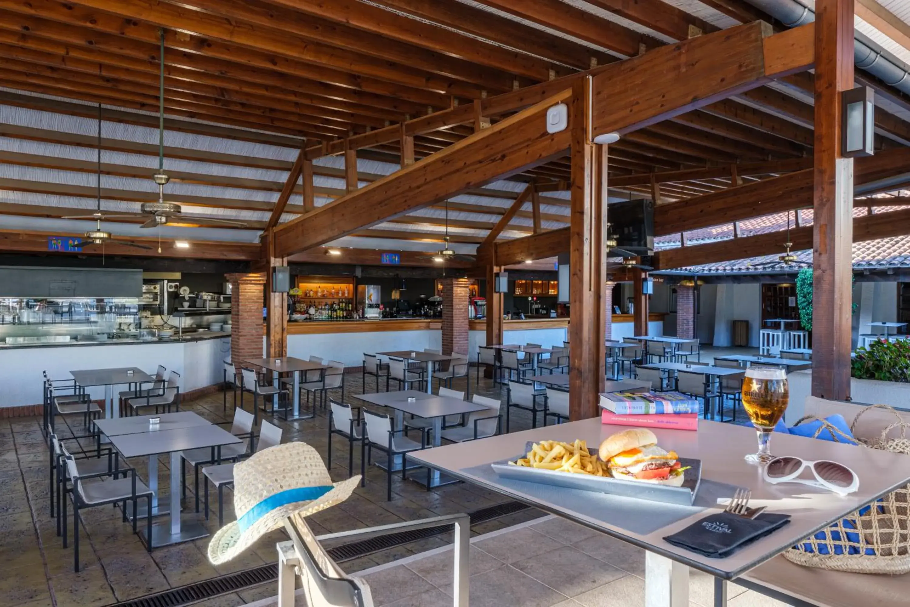 Restaurant/places to eat in Estival ElDorado Resort Restaurant/places to eat in Estival ElDorado Resort