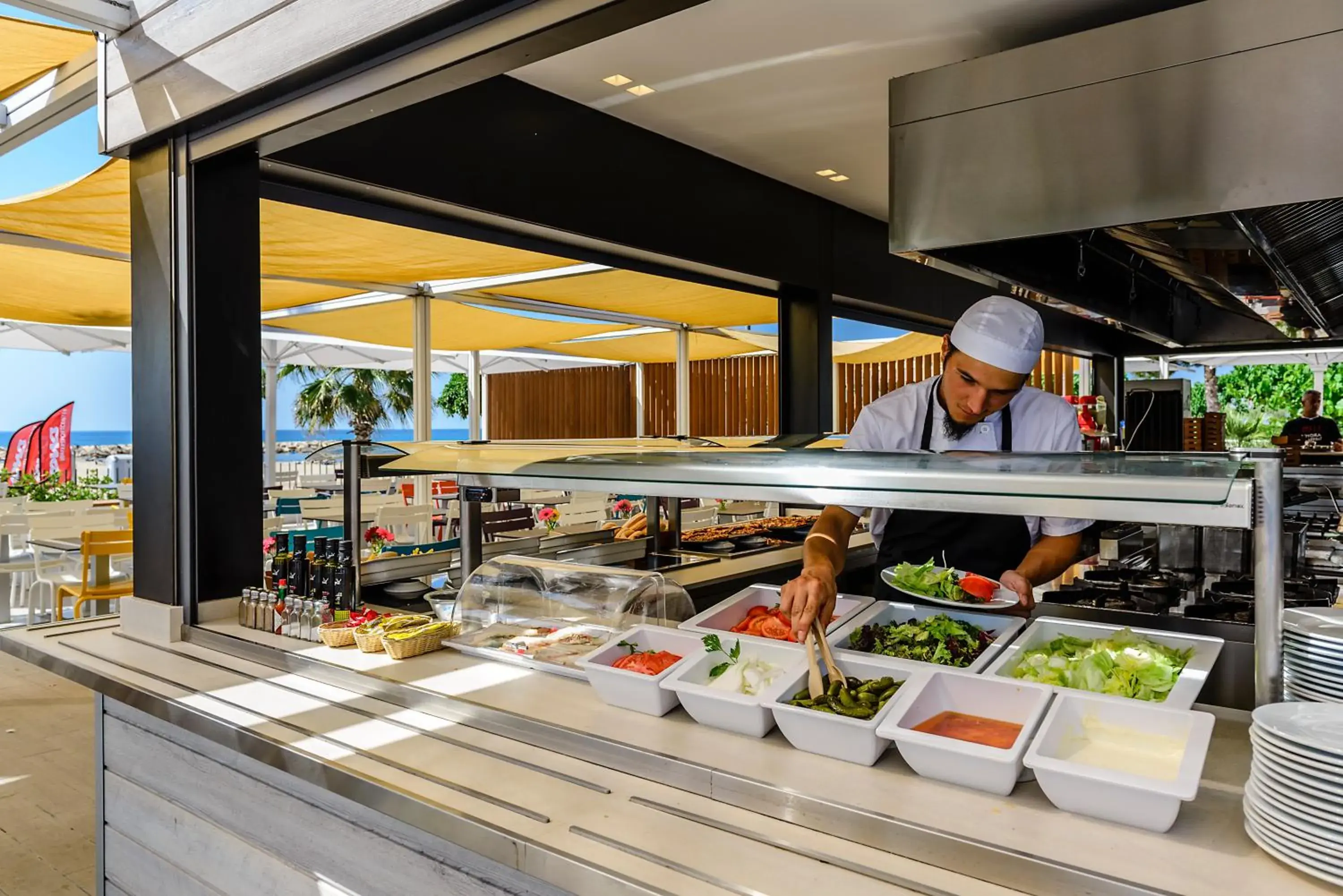 Restaurant/places to eat in Estival ElDorado Resort Restaurant/places to eat in Estival ElDorado Resort