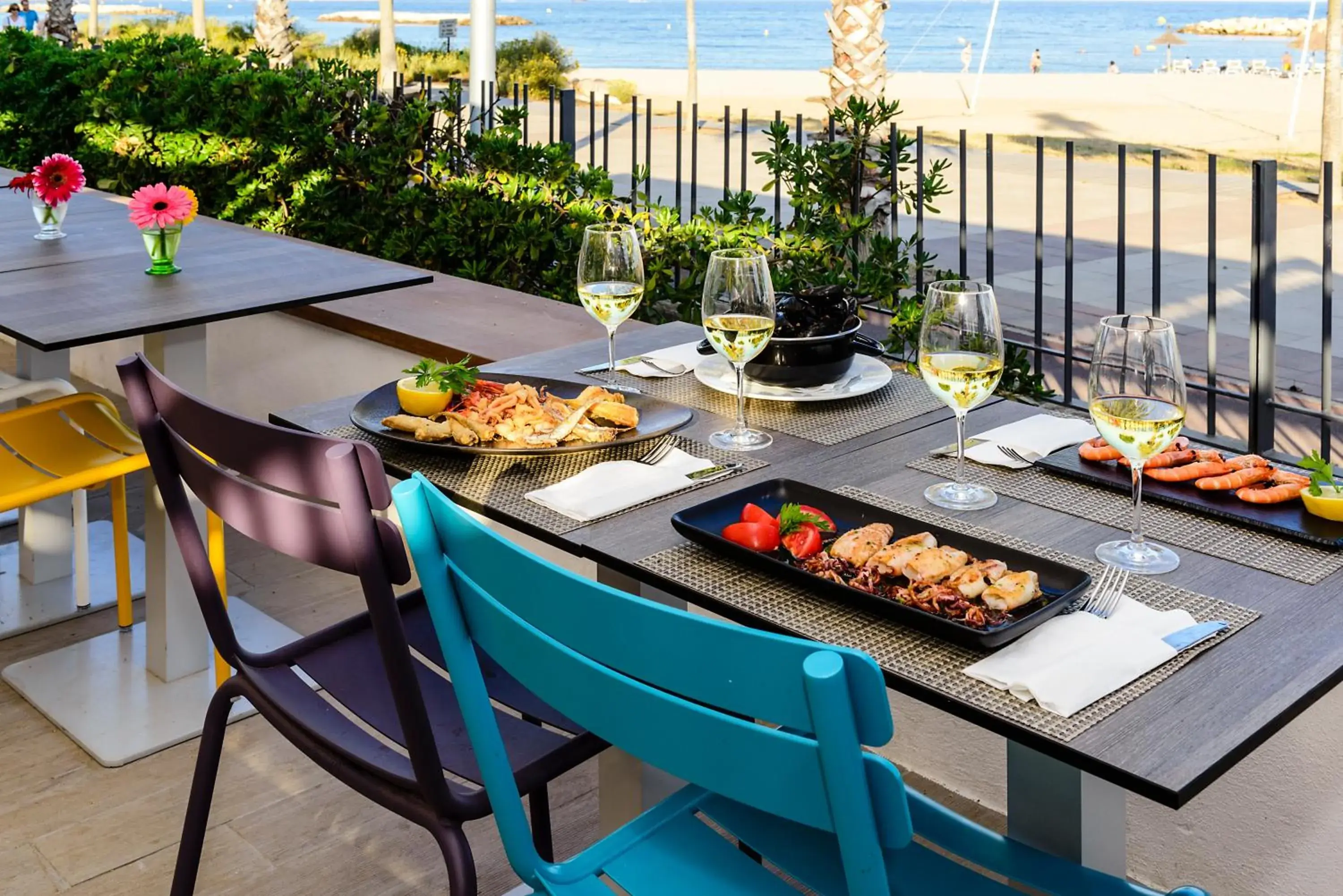 Restaurant/places to eat in Estival ElDorado Resort Restaurant/places to eat in Estival ElDorado Resort