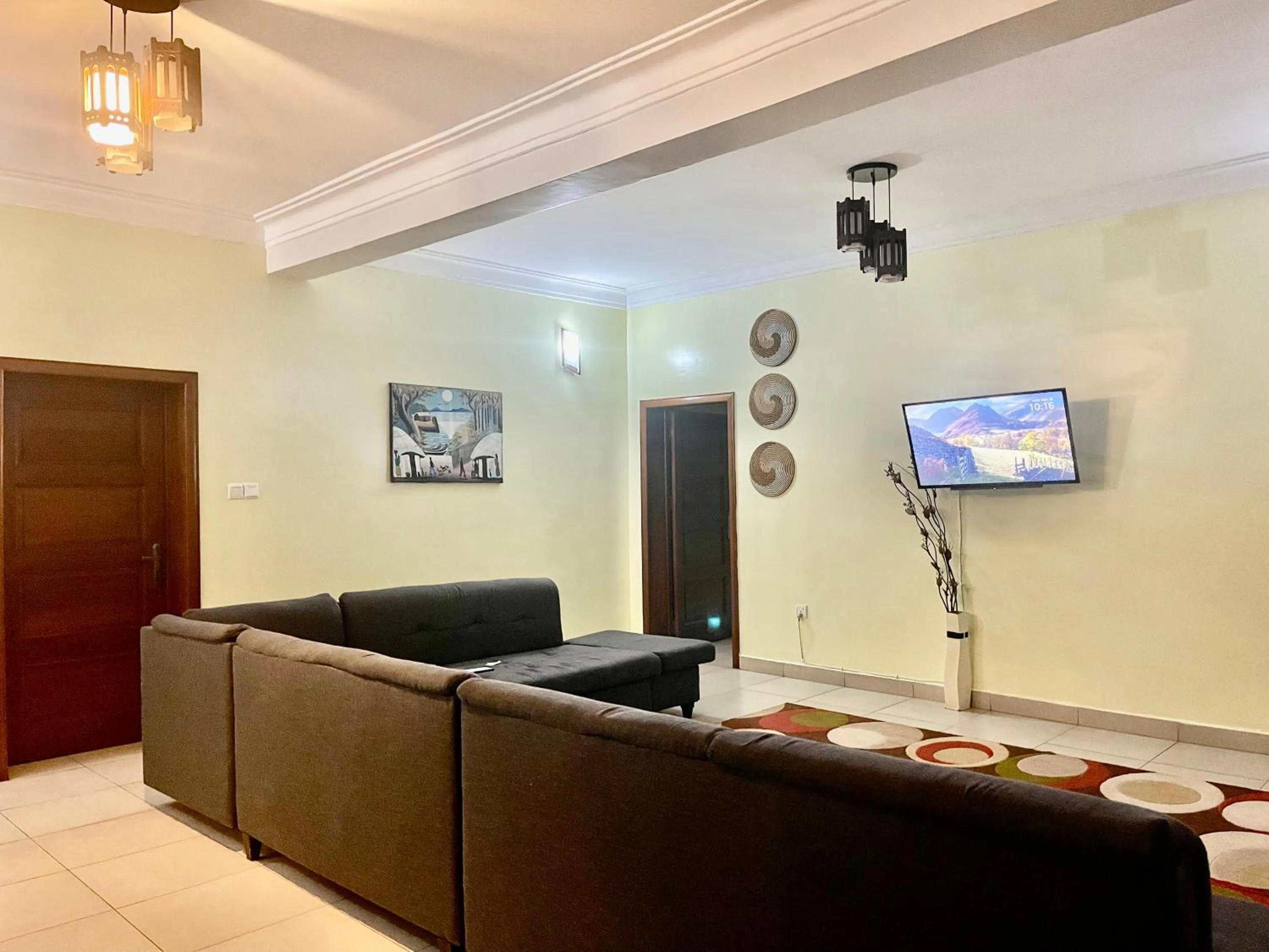 Captivating 7-Bed House in Kigali Rwanda