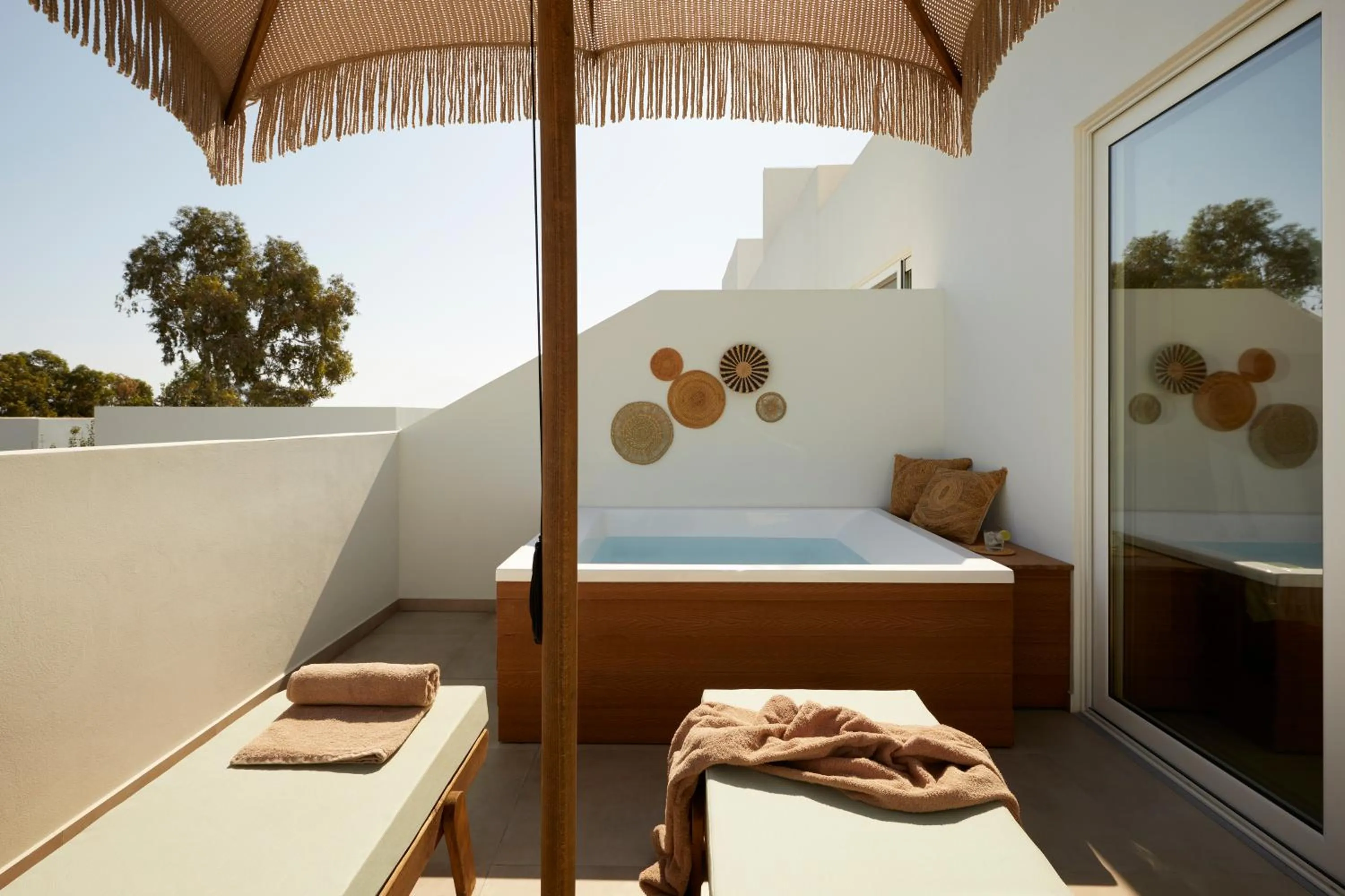 Absolute Kiotari Resort