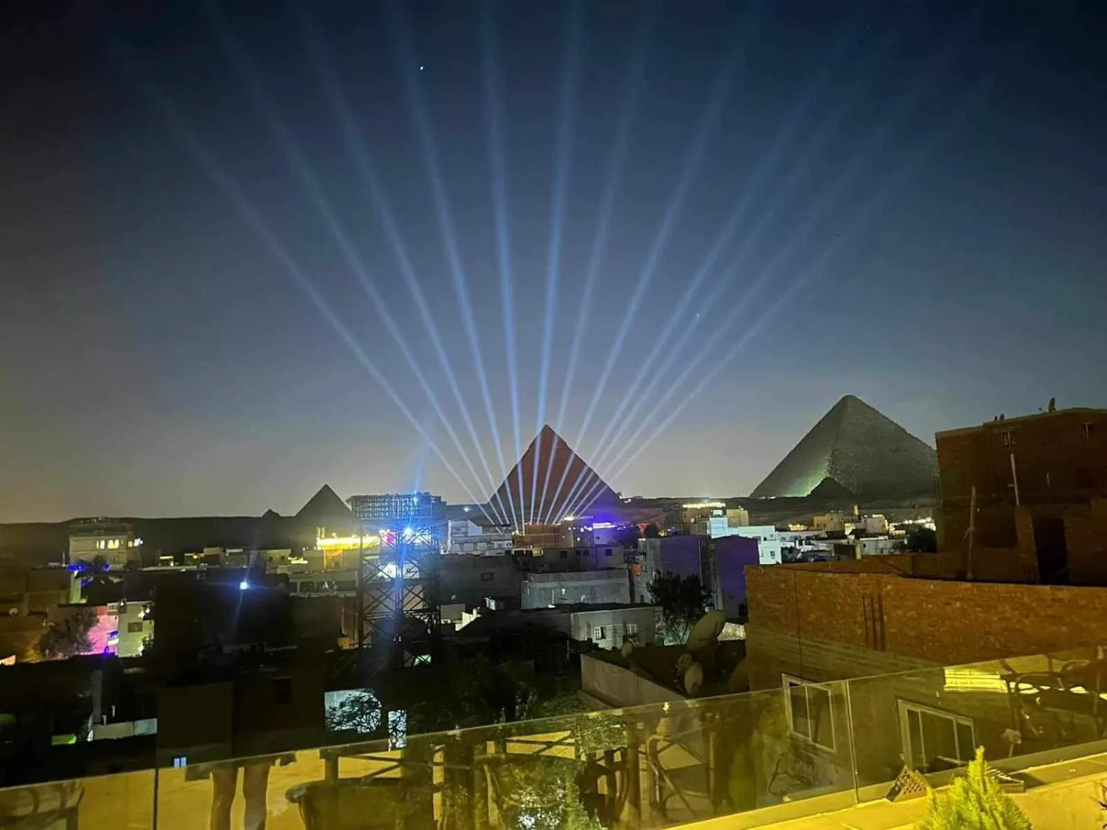 Restaurant/places to eat in Eagles Pyramids View