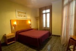Photo of the whole room, Bed in Hotel Rioja