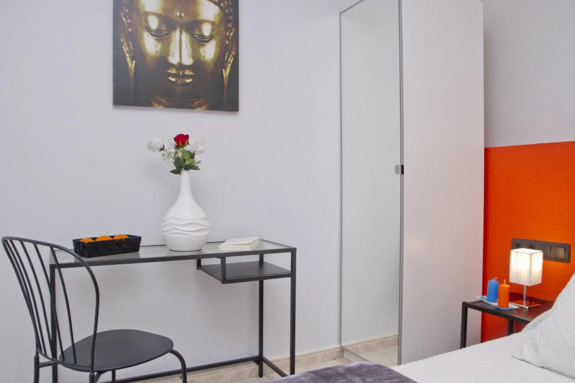 Bed in Barcelona City Centre Hostal