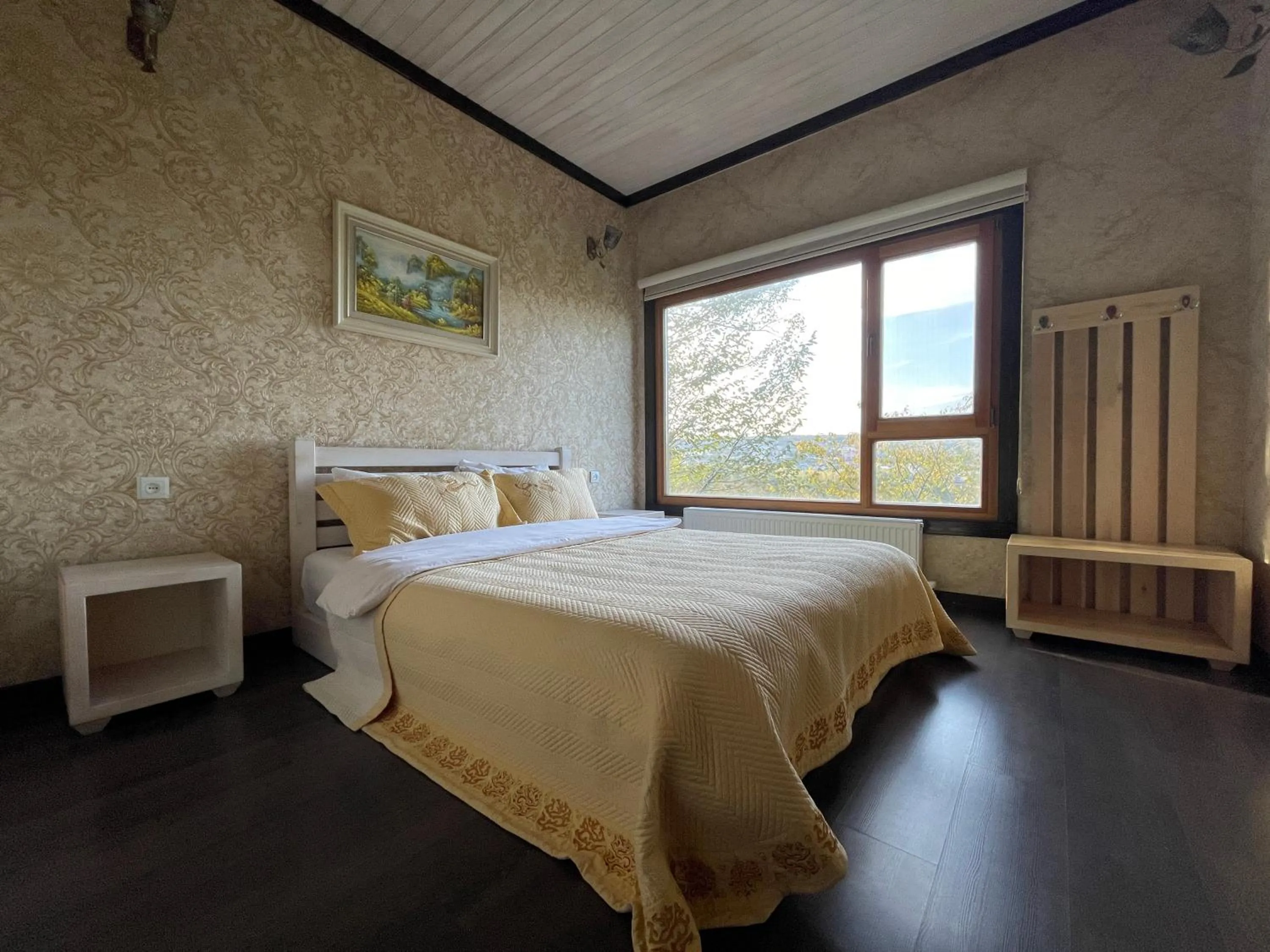 Bed in Ladera Resort Qusar