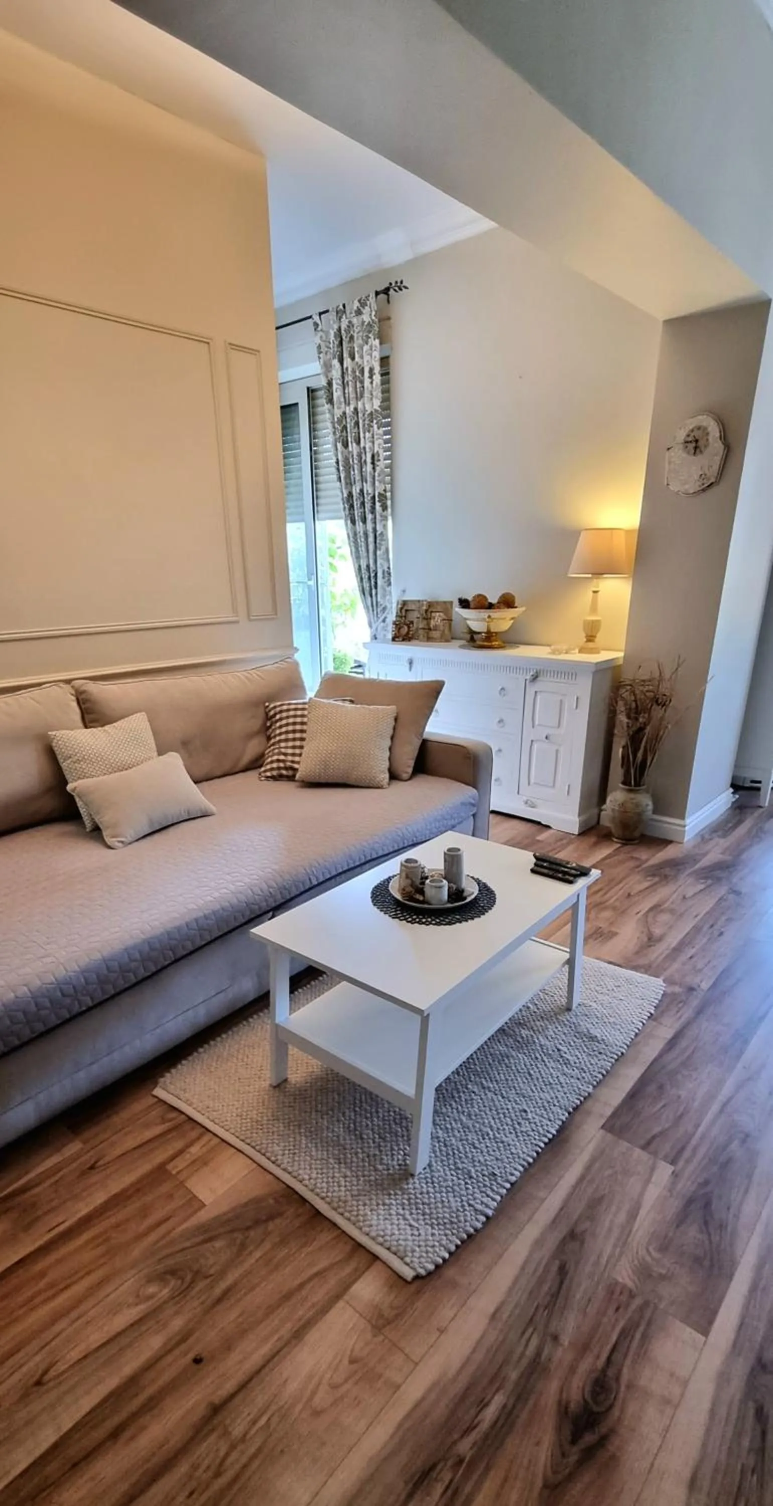 Living room in Beach apartment Suzy&Demi