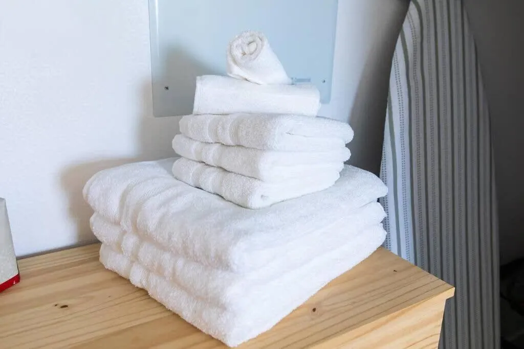 Walk 2 Restaurants & Bars-Relax on Private Patio