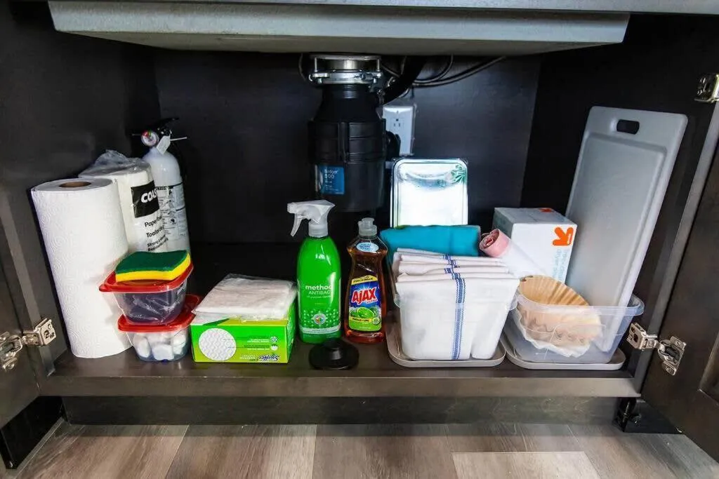 Walk 2 Restaurants & Bars-Relax on Private Patio